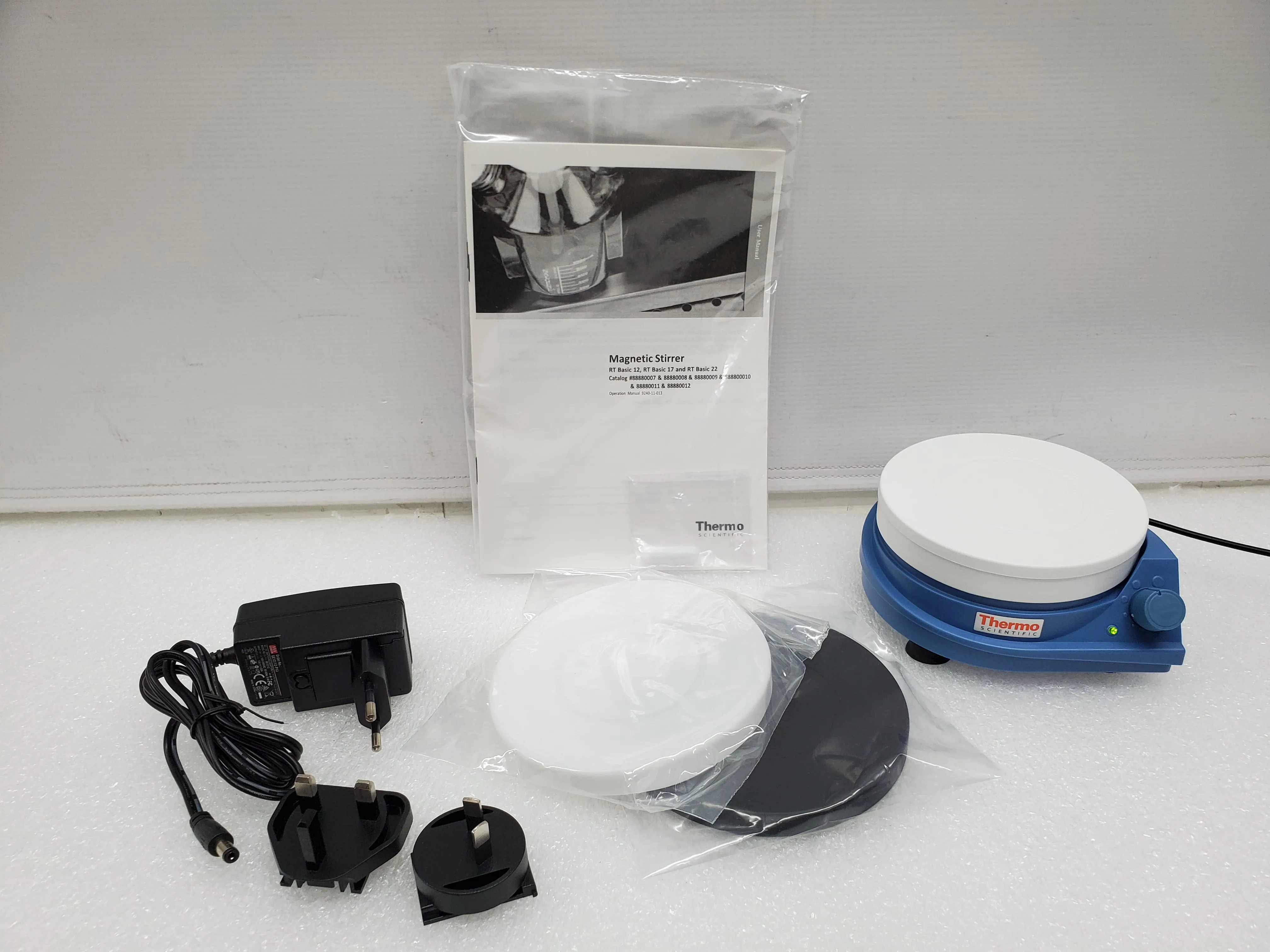 Thermo Scientific 88880008 Magnetic Stirrer RT Basic-12