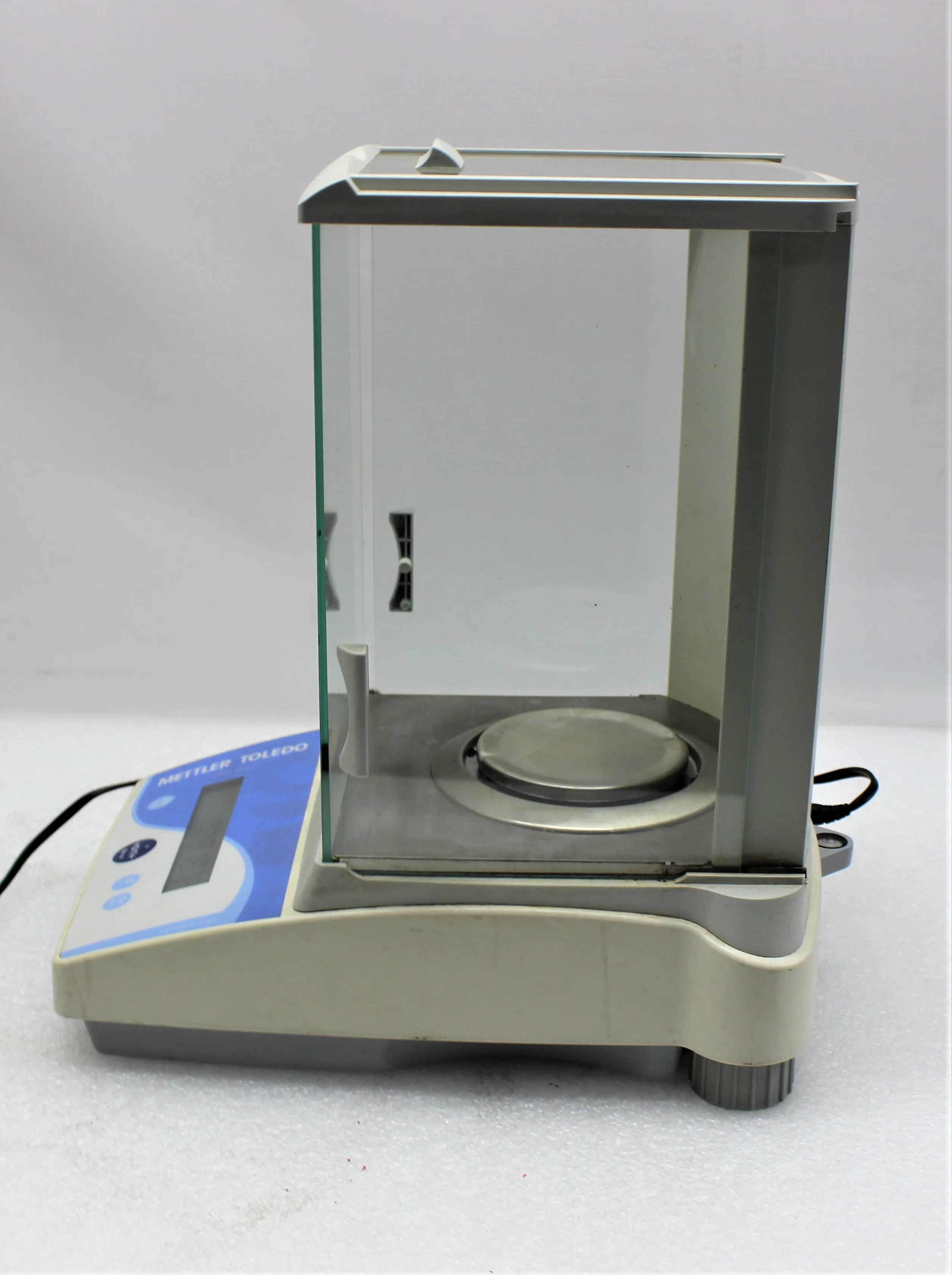 Used Mettler-Toledo AL54 Analytical Balance