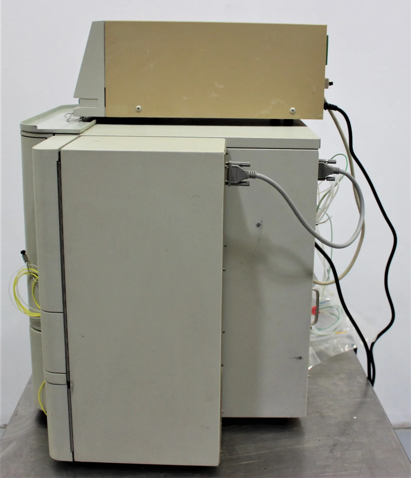 Waters 2695 Separations Module with 2487 Dual Absorbance Detector - Used HPLC System