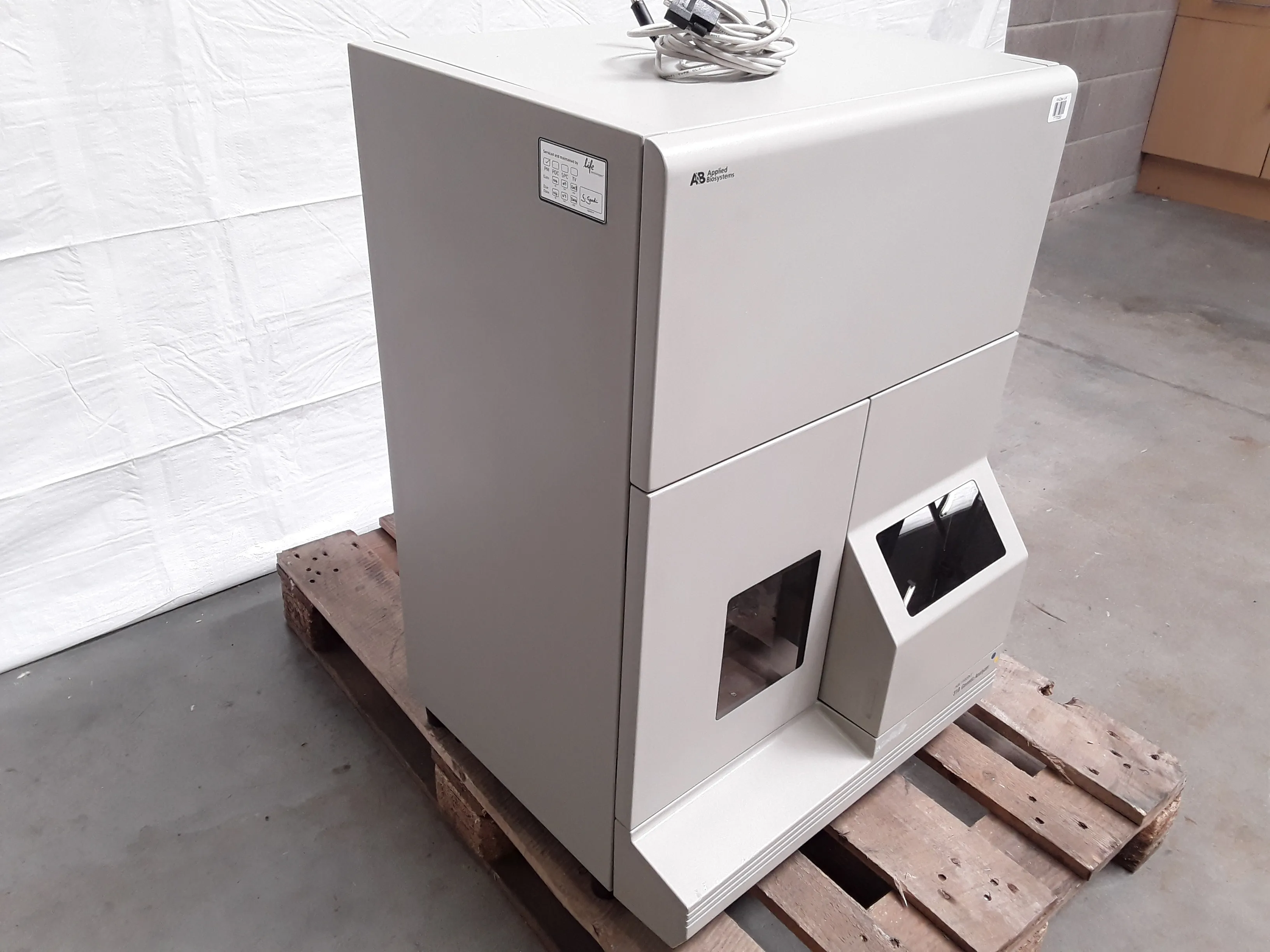 Applied Biosystems ABI PRISM 310-3 Genetic Analyzer