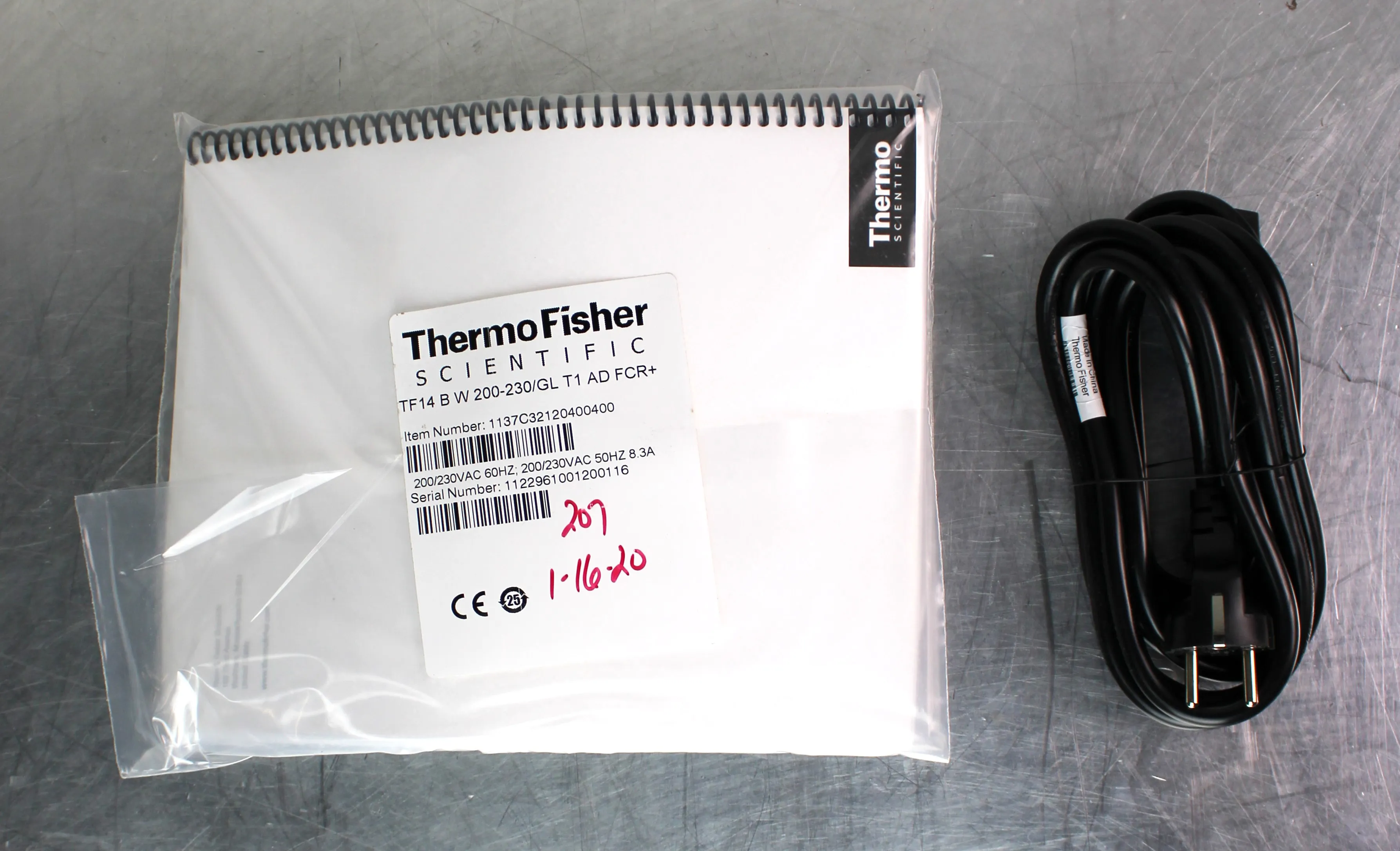 Thermo Scientific NESLab ThermoFlex1400 Recirculating ChillerTF1400