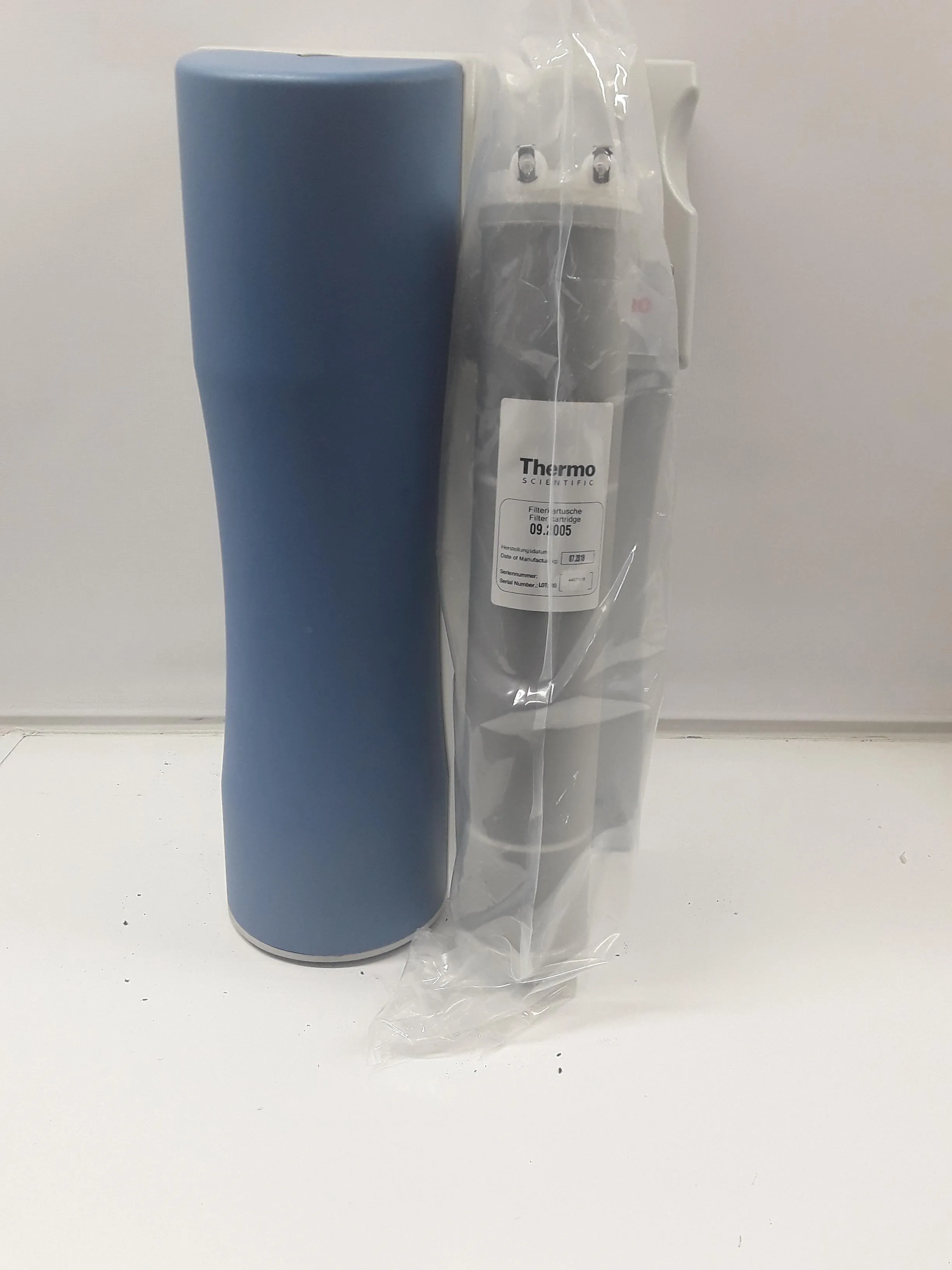 Thermo Fisher GenPure xCAD Plus Water Purification System 50136151