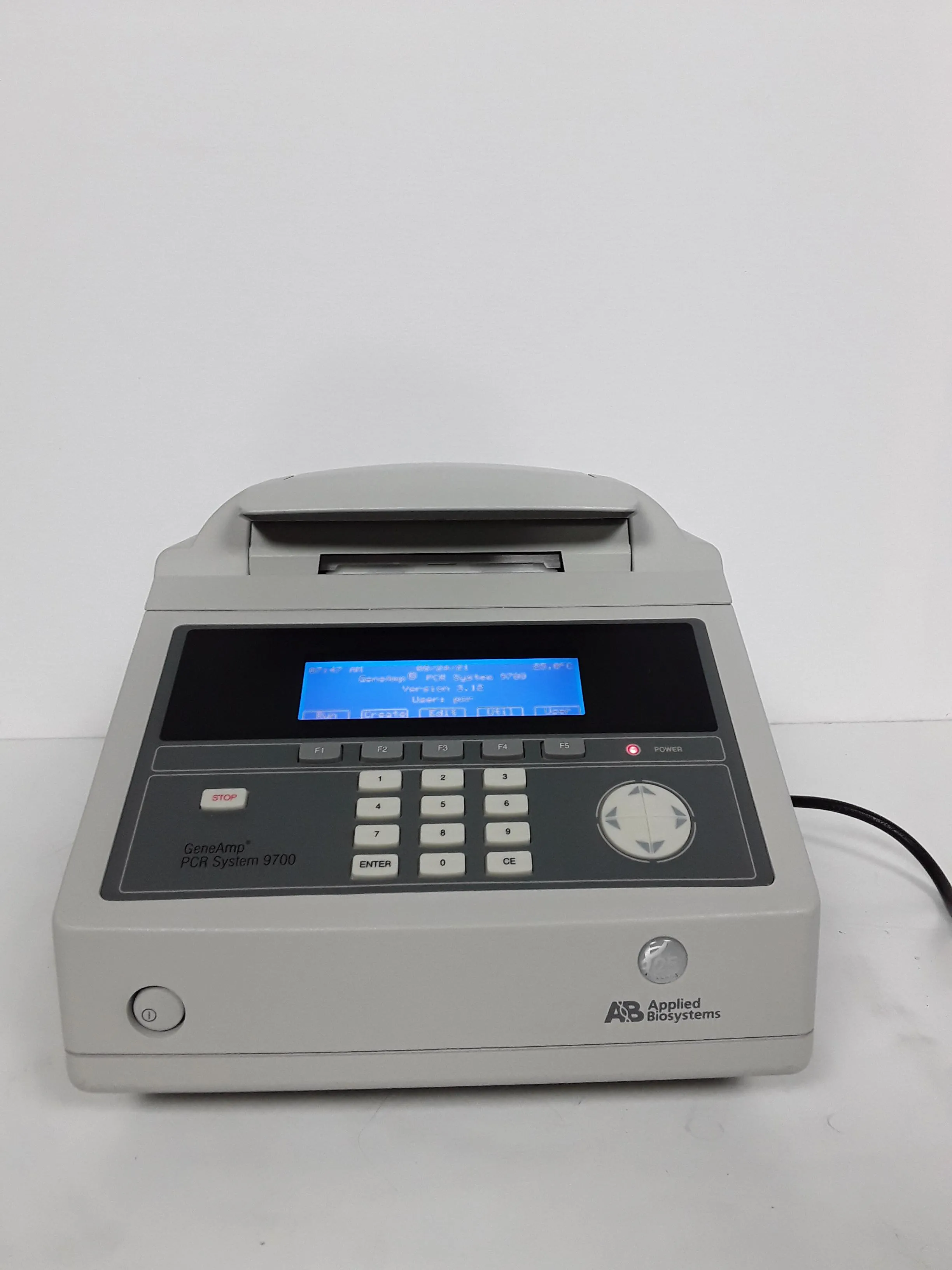 Applied Biosystems GeneAmp 9700 PCR Thermal Cycler