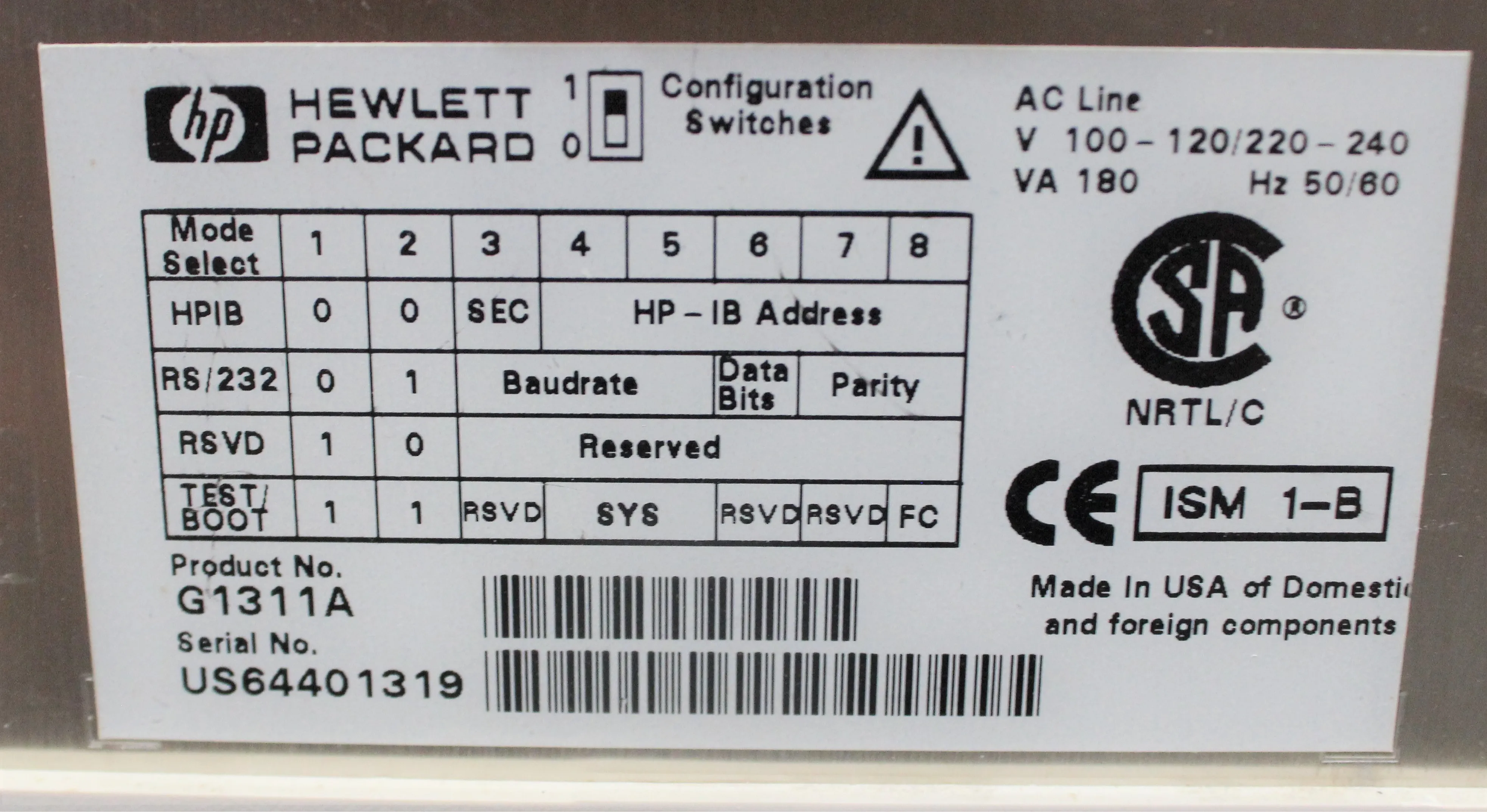 Agilent HPLC 1100 Series Variable Wavelength Detector G1314A with G1379A Degasser