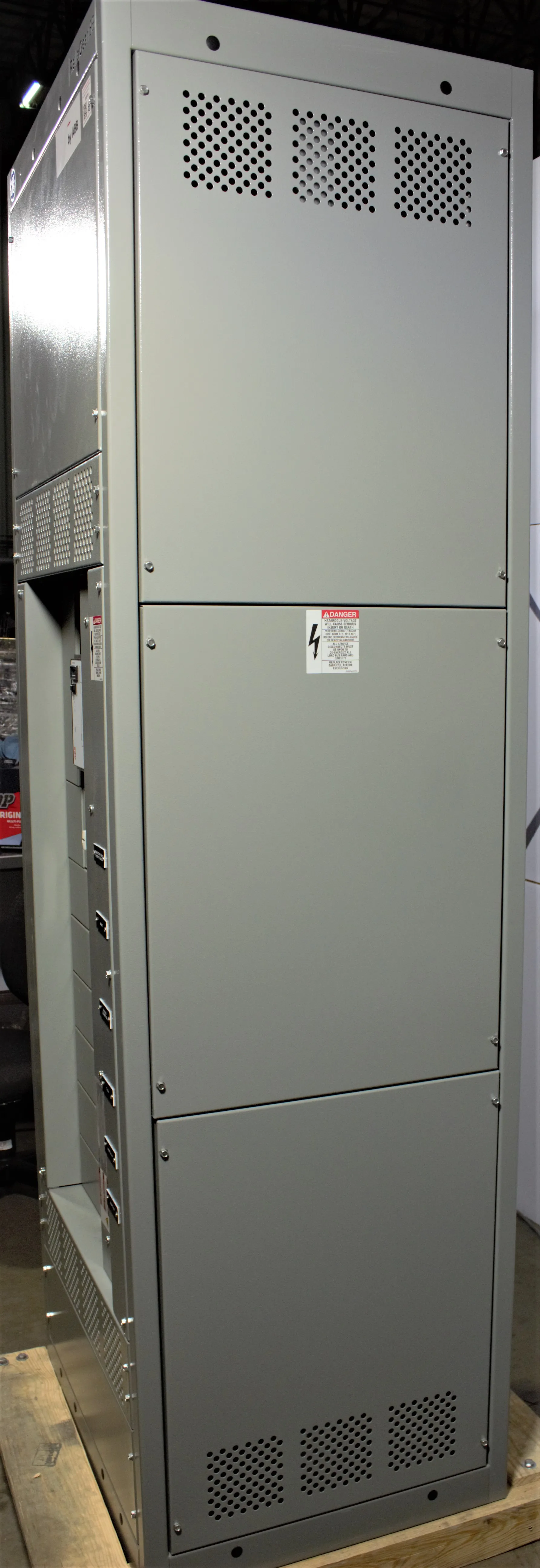 ABB ReliaGear neXT 600V SwitchBoard Panel 