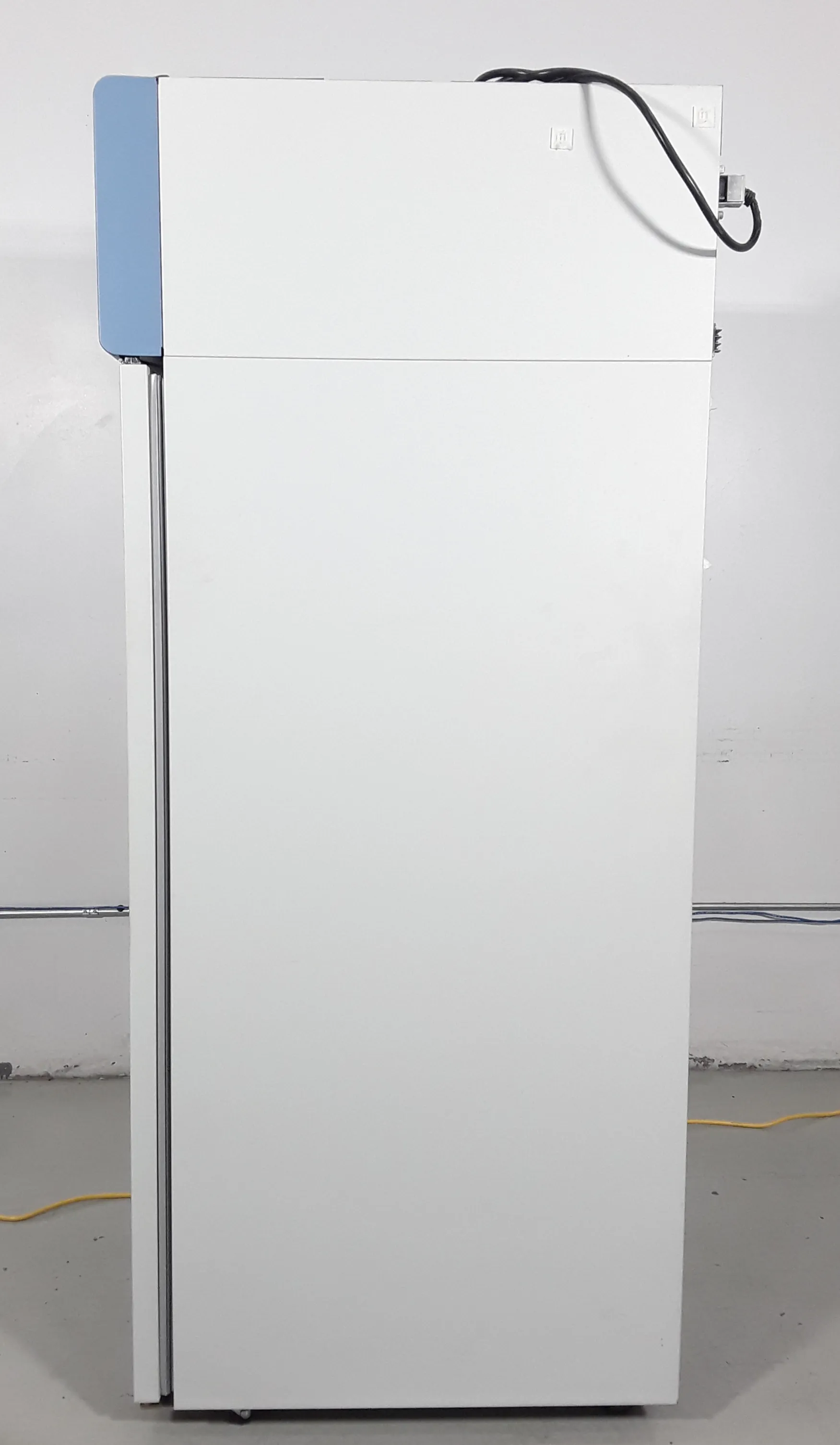 Thermo Scientific Revco Upright Freezer UEN2320A20 - Used Laboratory Equipment