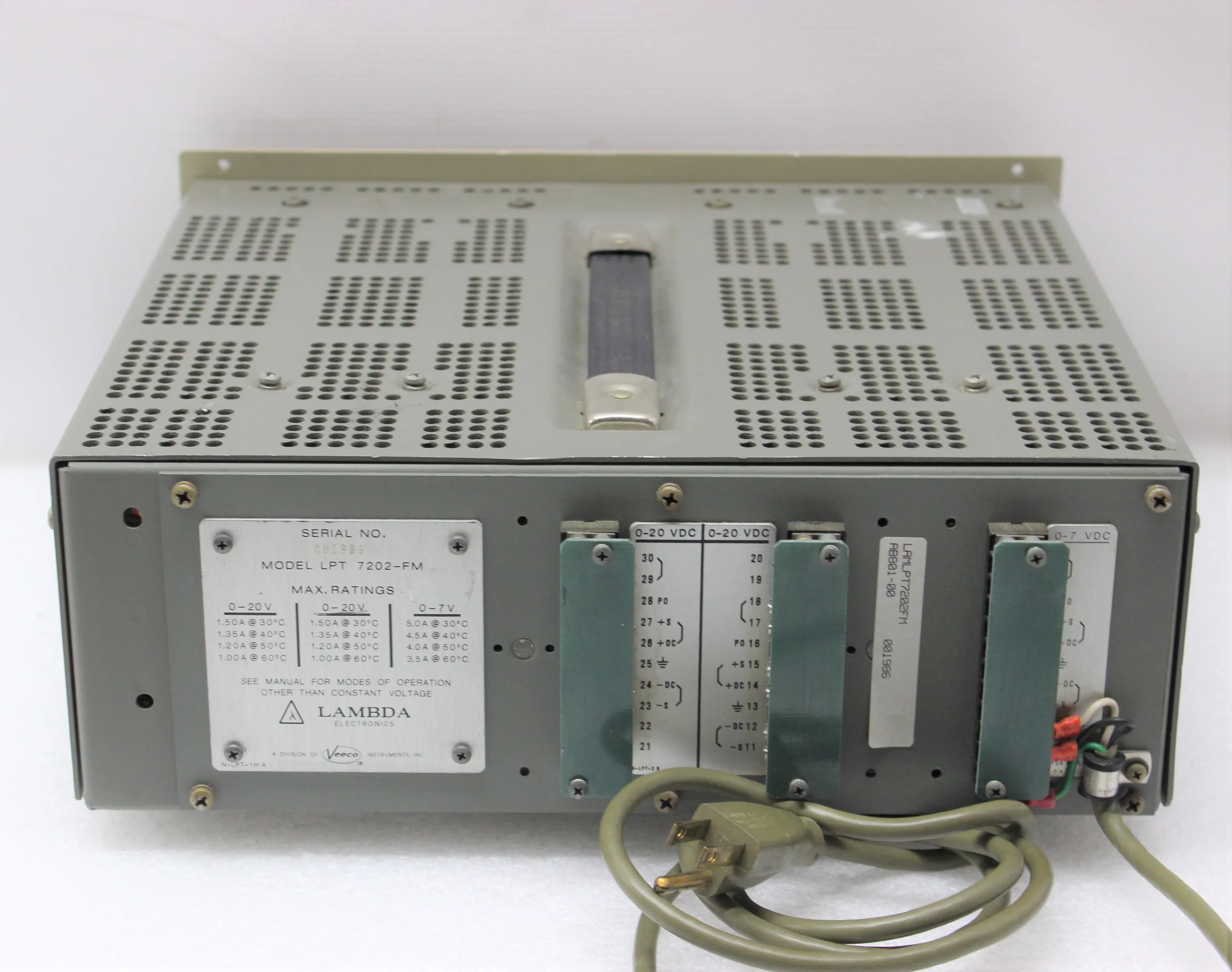 Lambda LPT-7202-FM Regulated Power Supply 0-20V/1.7A, 0-7V/5A 120V/220V 50Hz/60Hz C01986