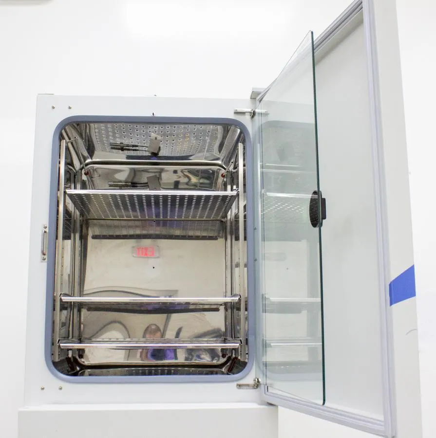 NuAire Direct Heat CO2 Microbiological Incubator NU-5820 (this is a single unit)