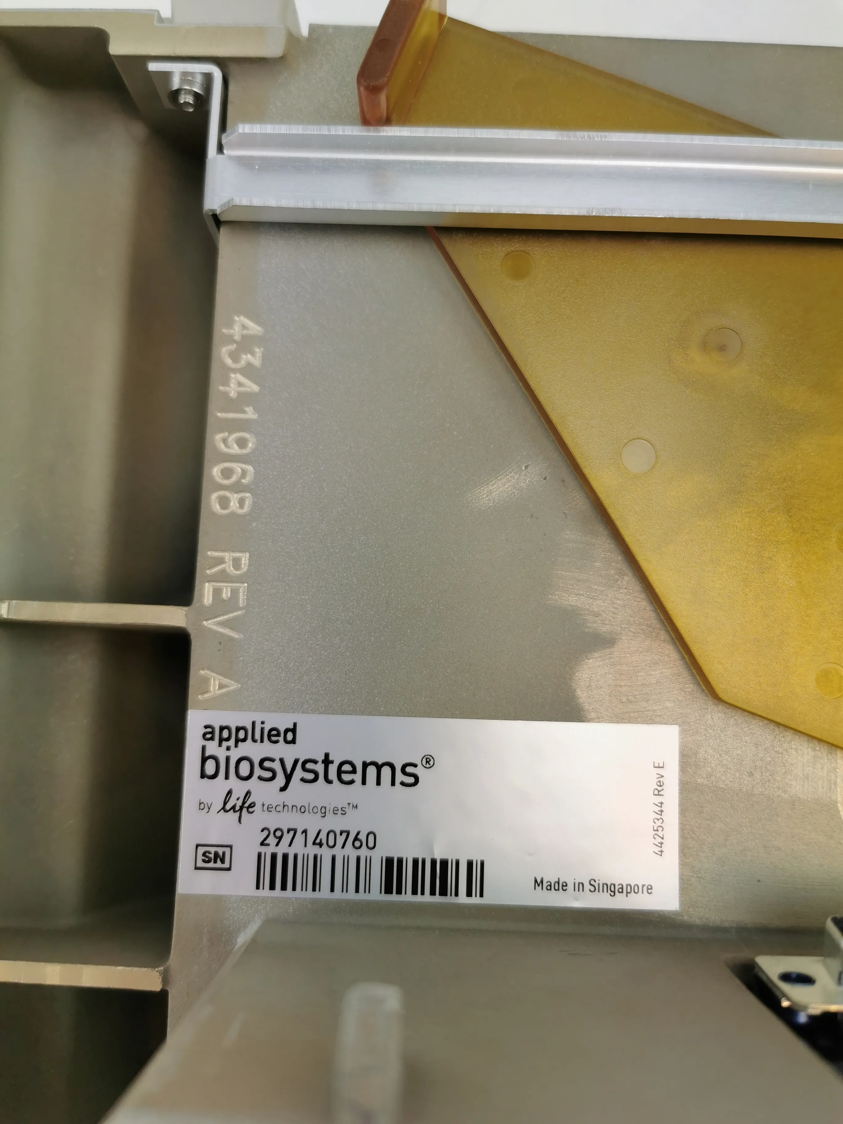 Used Applied Biosystems 9700 Dual Flat Sample Block Assembly for PCR Thermal Cycler