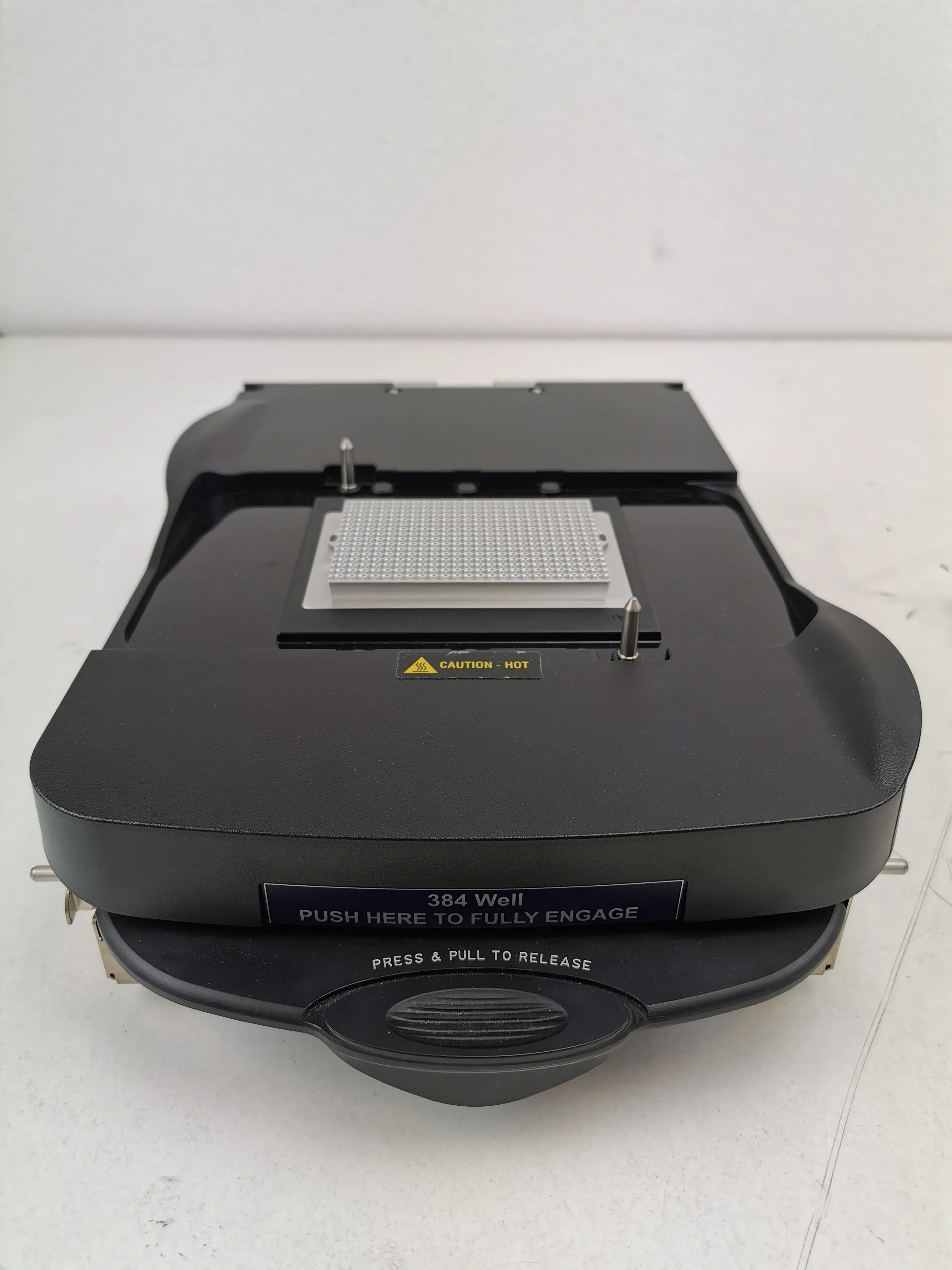 Applied Biosystems 384-Well Sample Block and Accessories