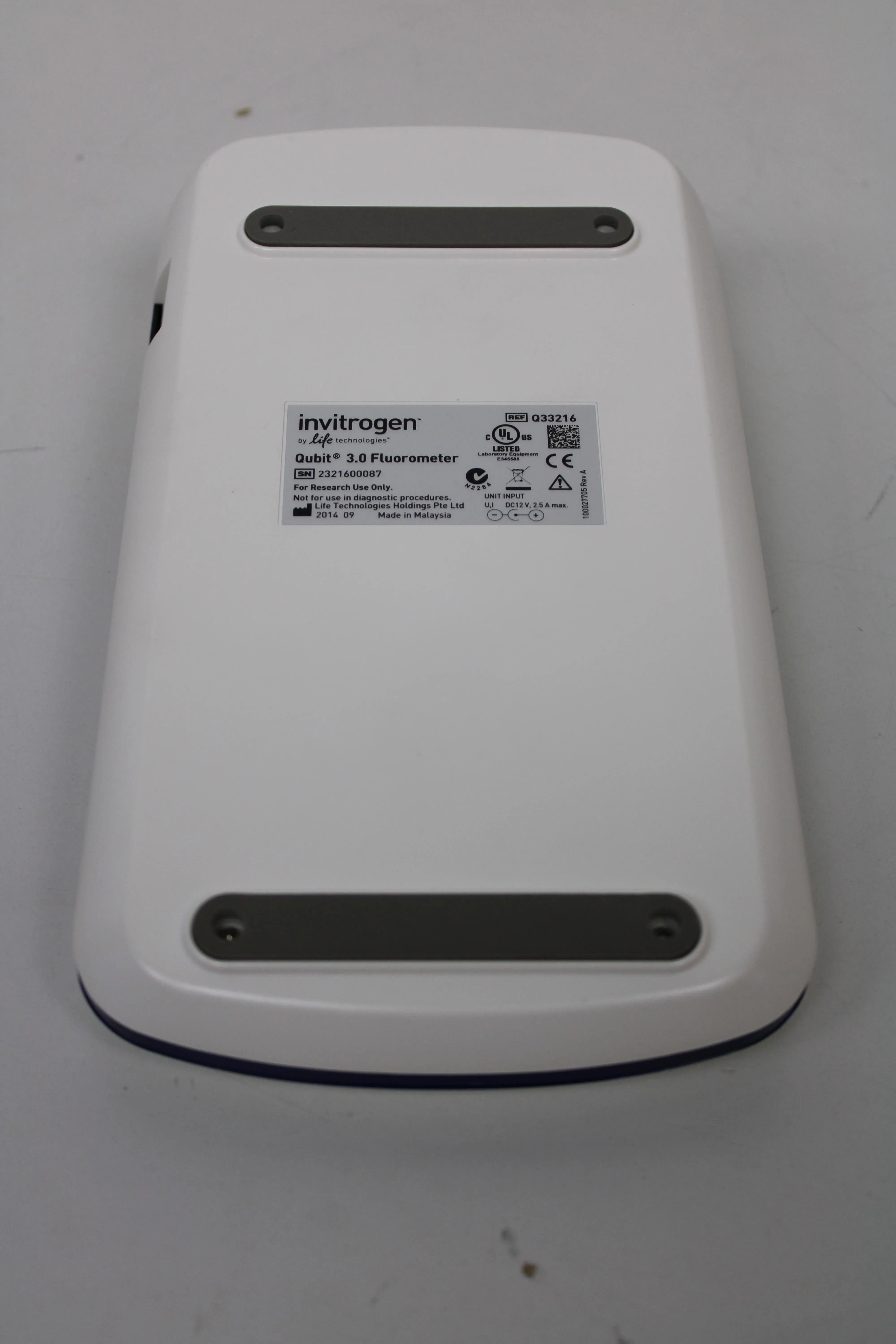 Invitrogen Qubit 3.0 Fluorometer Q33216 Molecular Biology DNA Synthesizer