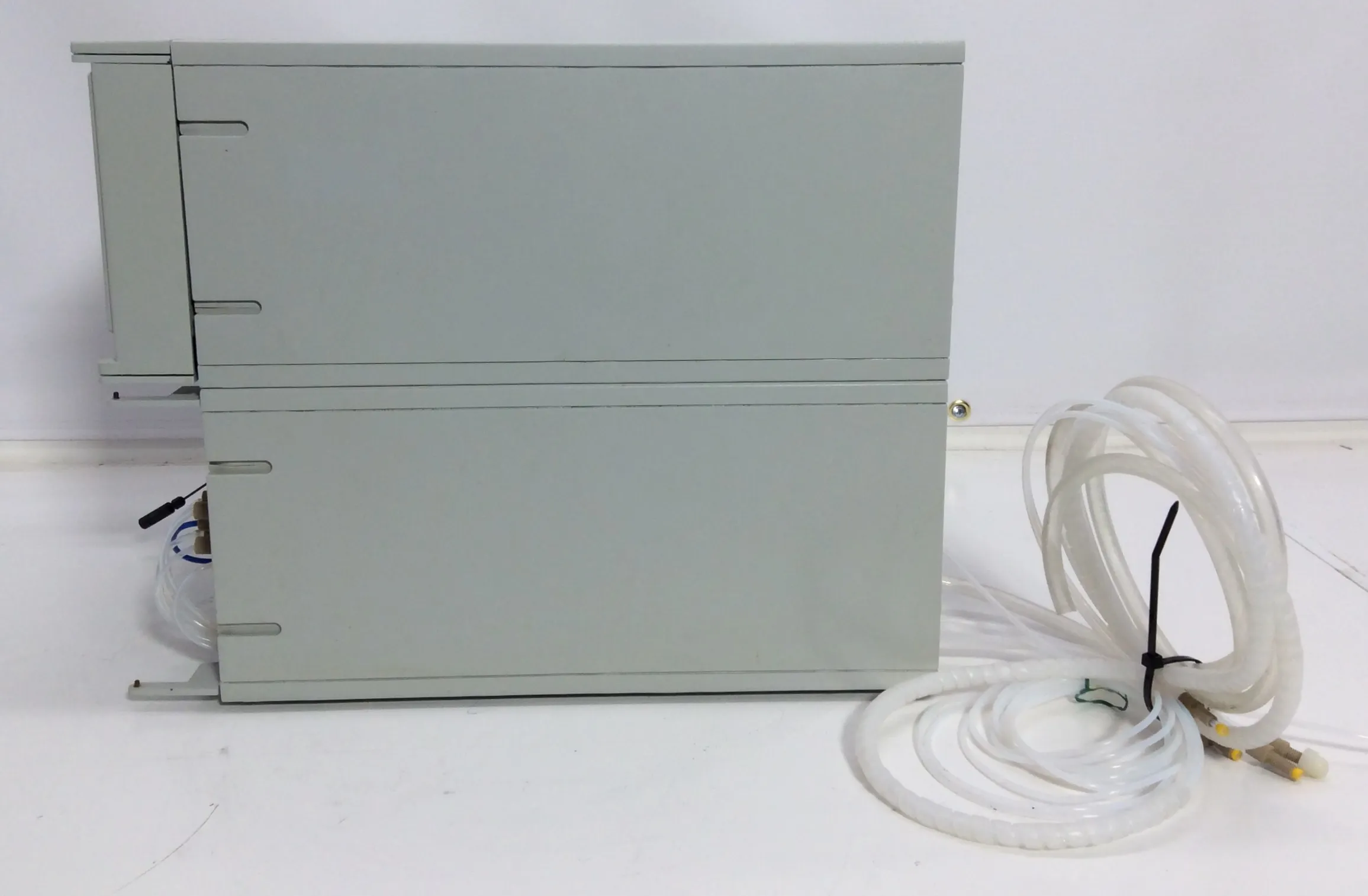 Dionex IP25 Isocratic Pump HPLC / FPLC / GC / CE