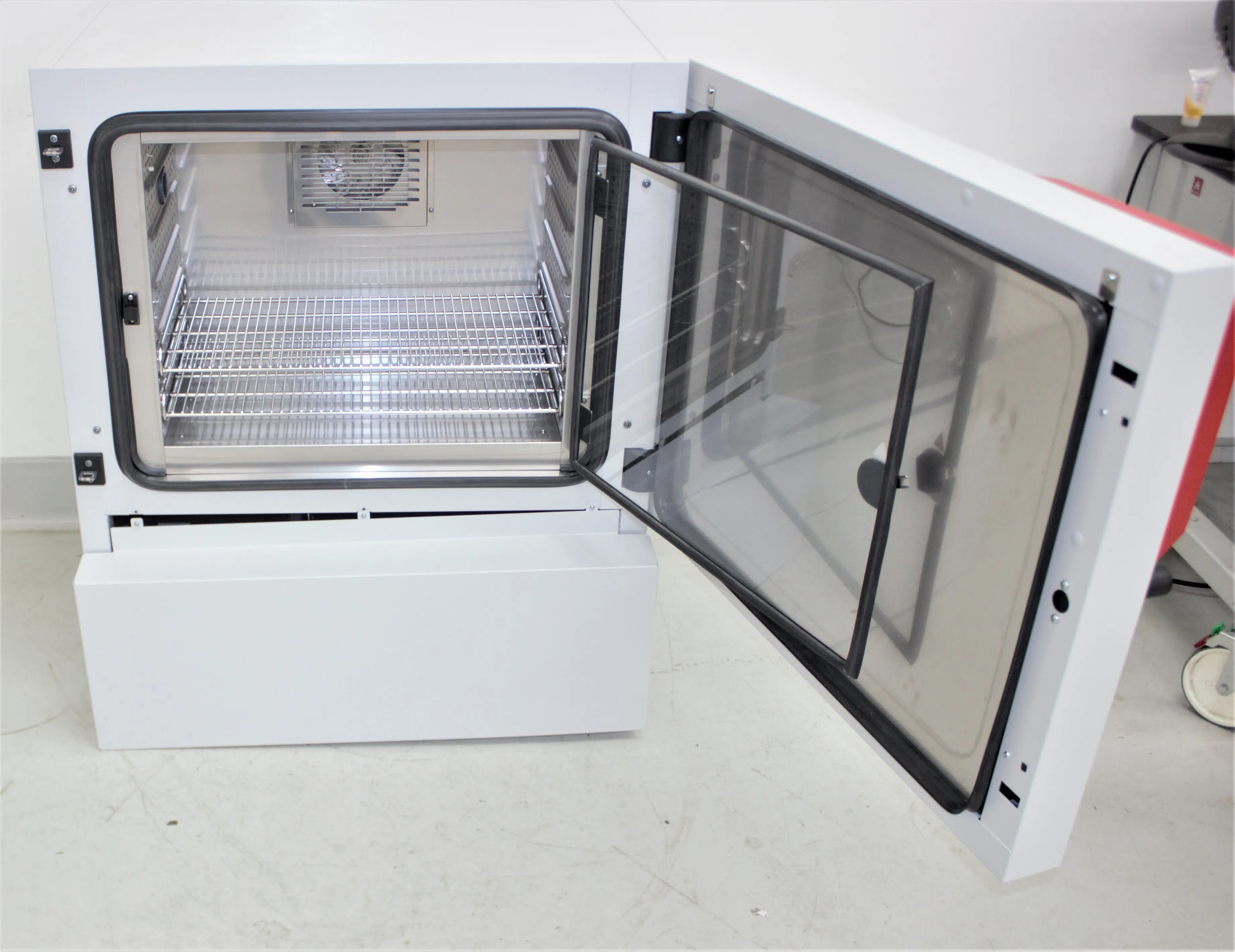 Binder KBF 115-UL Humidity Incubator