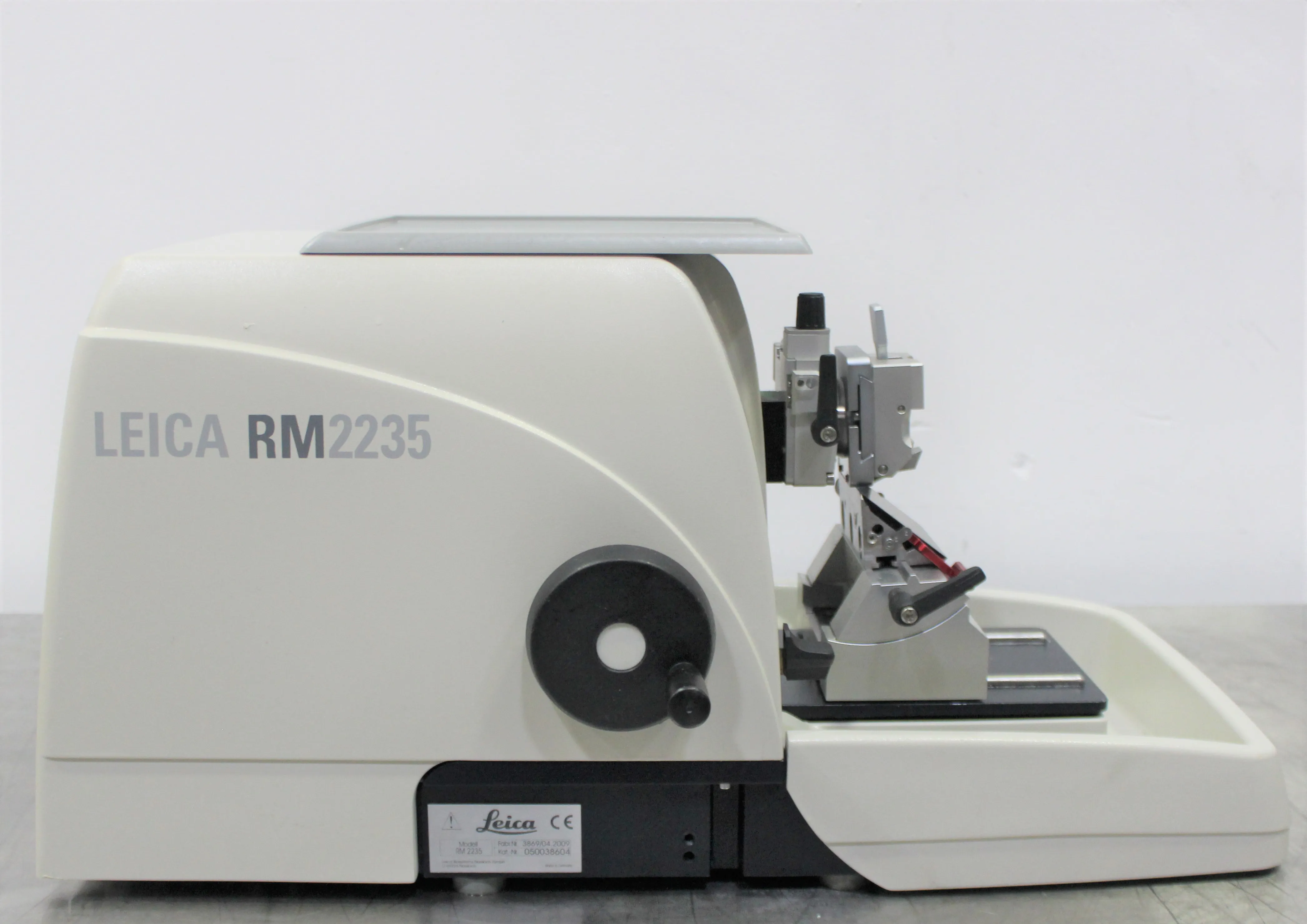 LEICA RM2235 Rotary Microtome