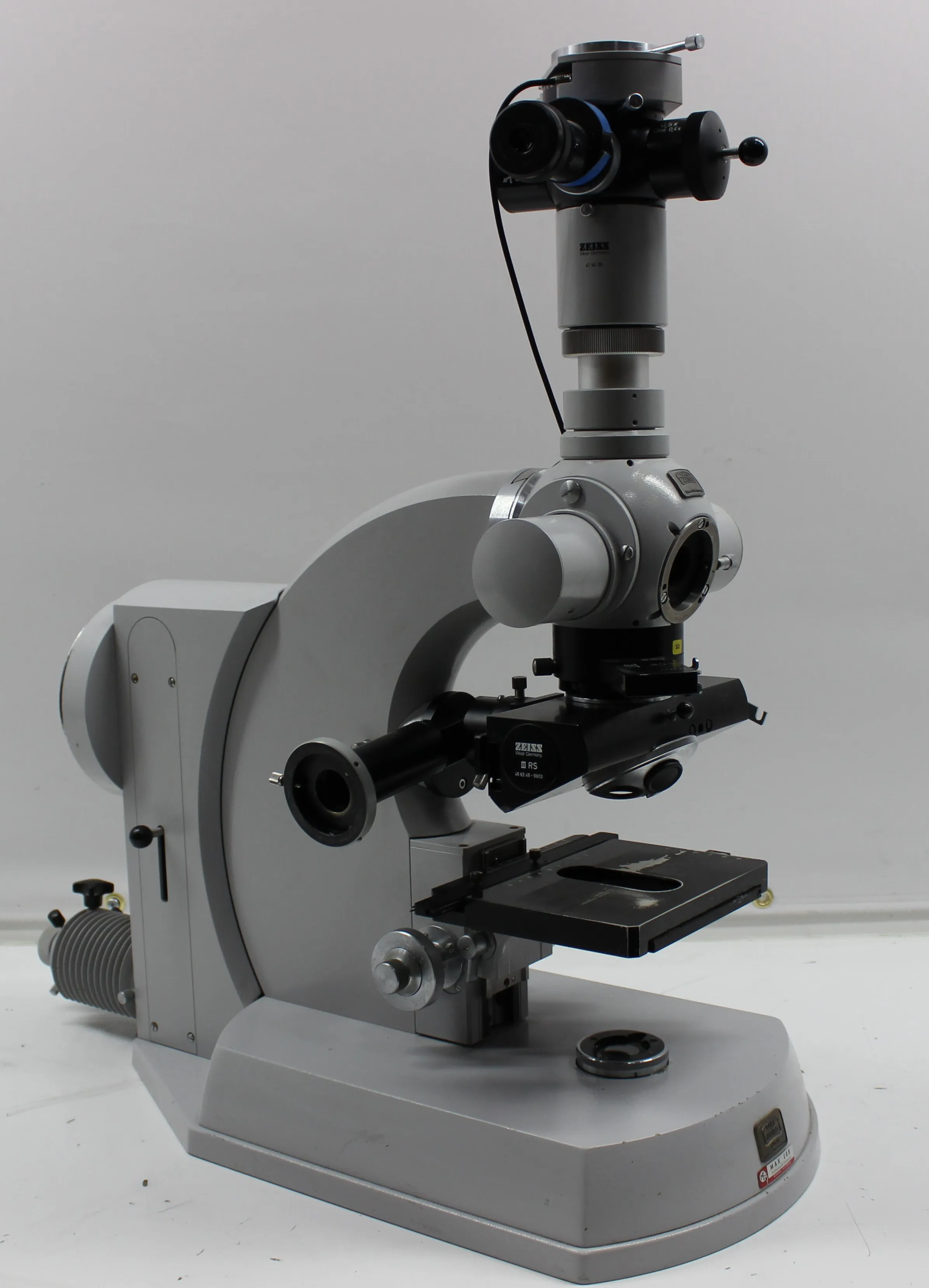 Carl Zeiss III RS 46 62 49 9903 Microscope w/ 47 60 05 Eye Piece Adapter