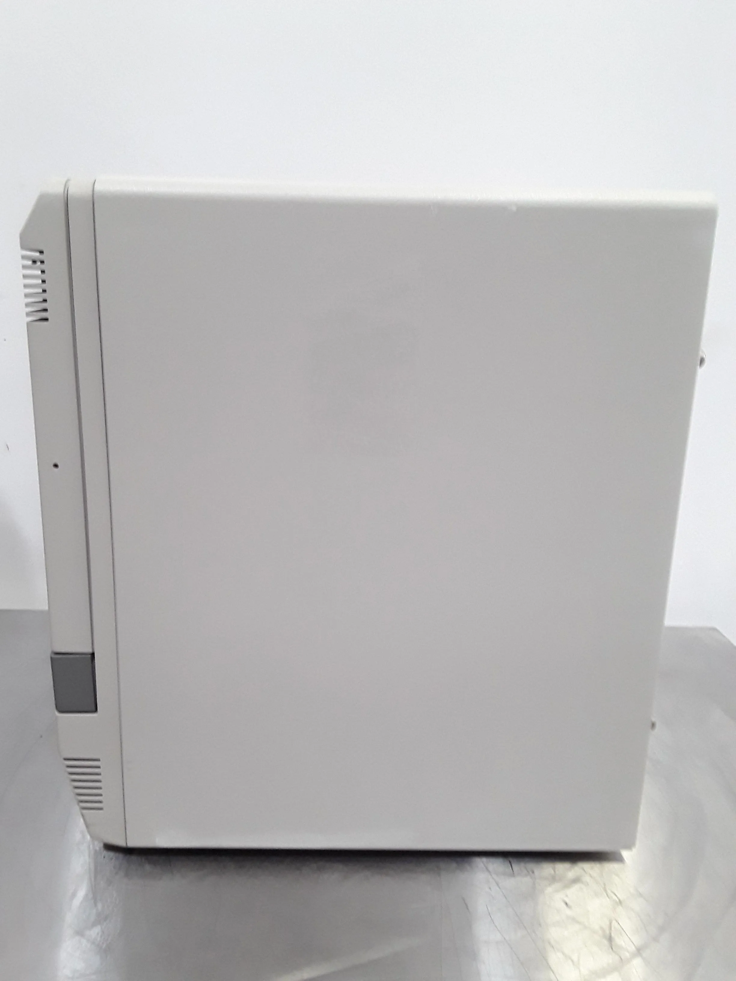 Applied Biosystems 7500 Real-Time PCR System Molecular Biology Lab Equipment