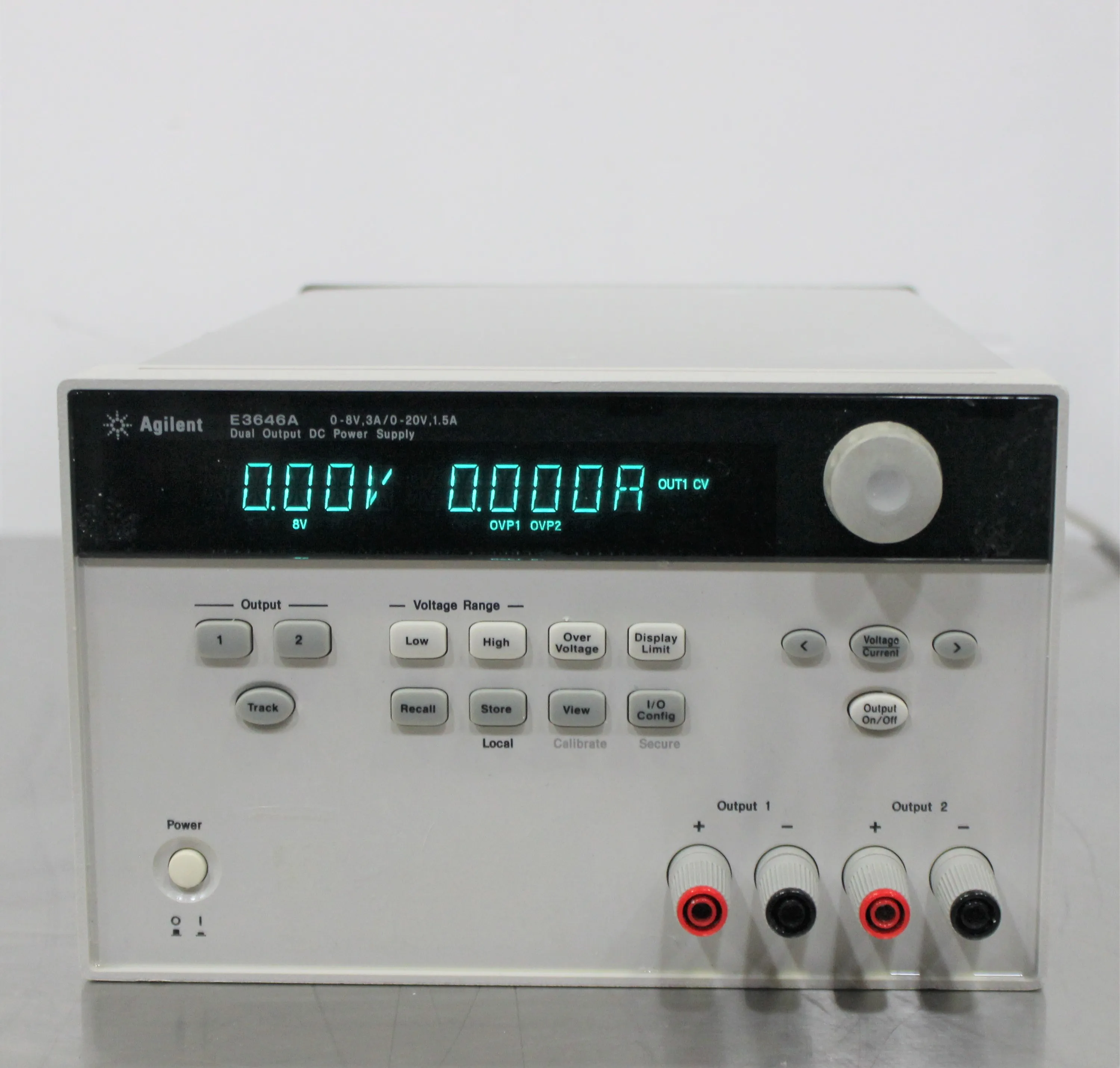 Agilent E3646A Selectable Output Range DC Power Supply