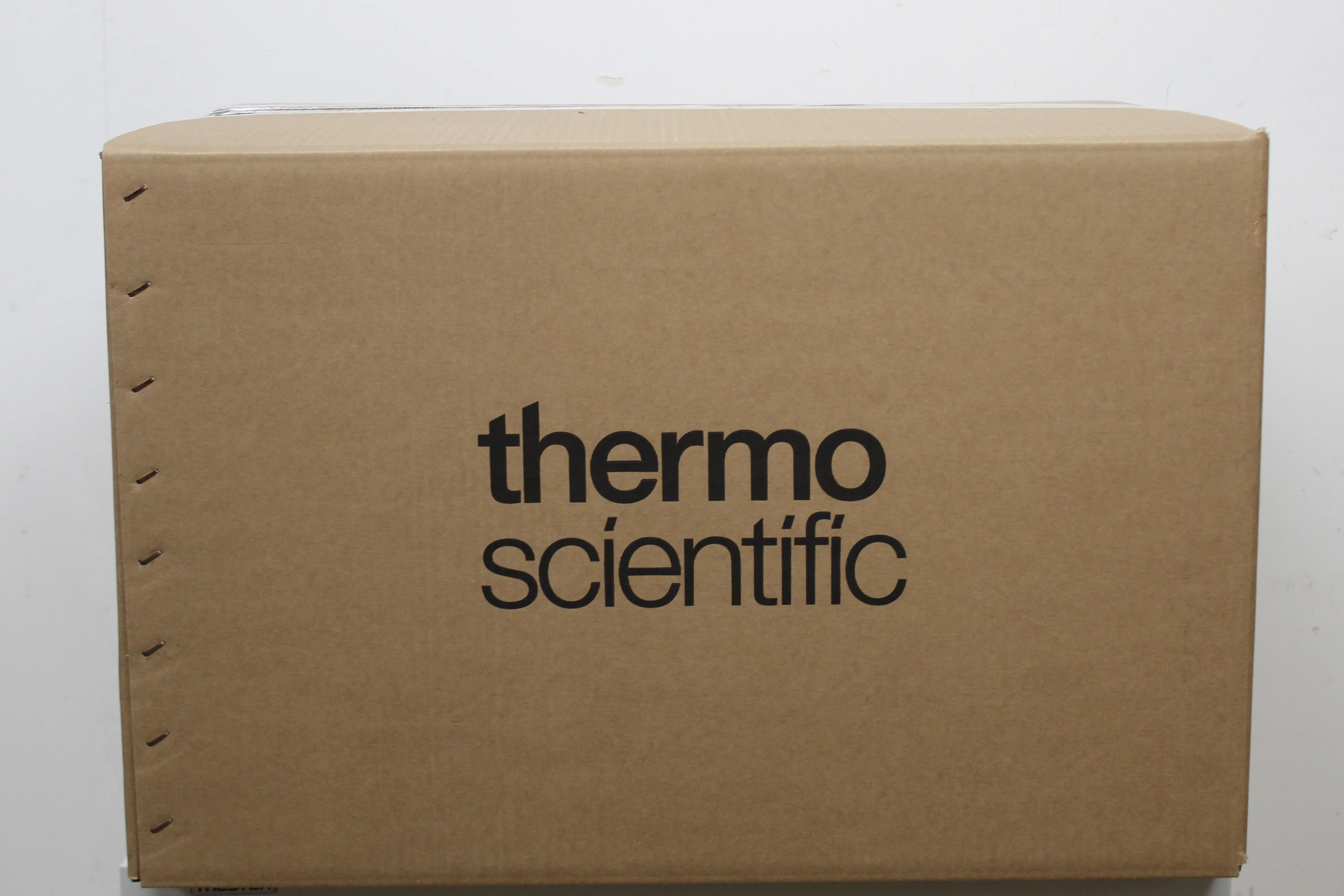 Thermo Fisher Scientific VWD-3400RS UltiMate 3000 Variable Wavelength Detector HPLC Lab Equipment