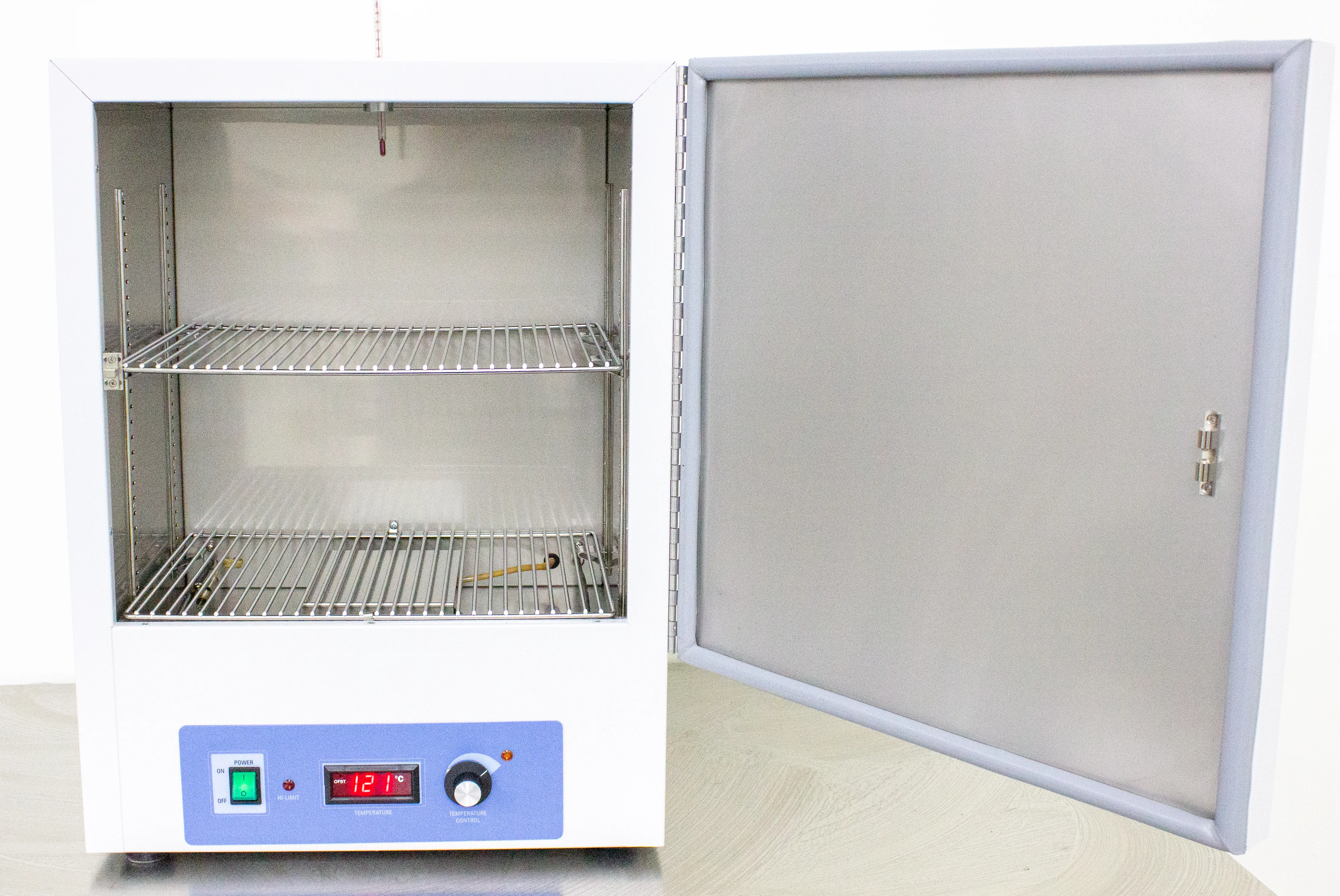 Thermo Scientific Precision Compact Oven Model PR305225M - Used Lab Oven with 30-Day Warranty