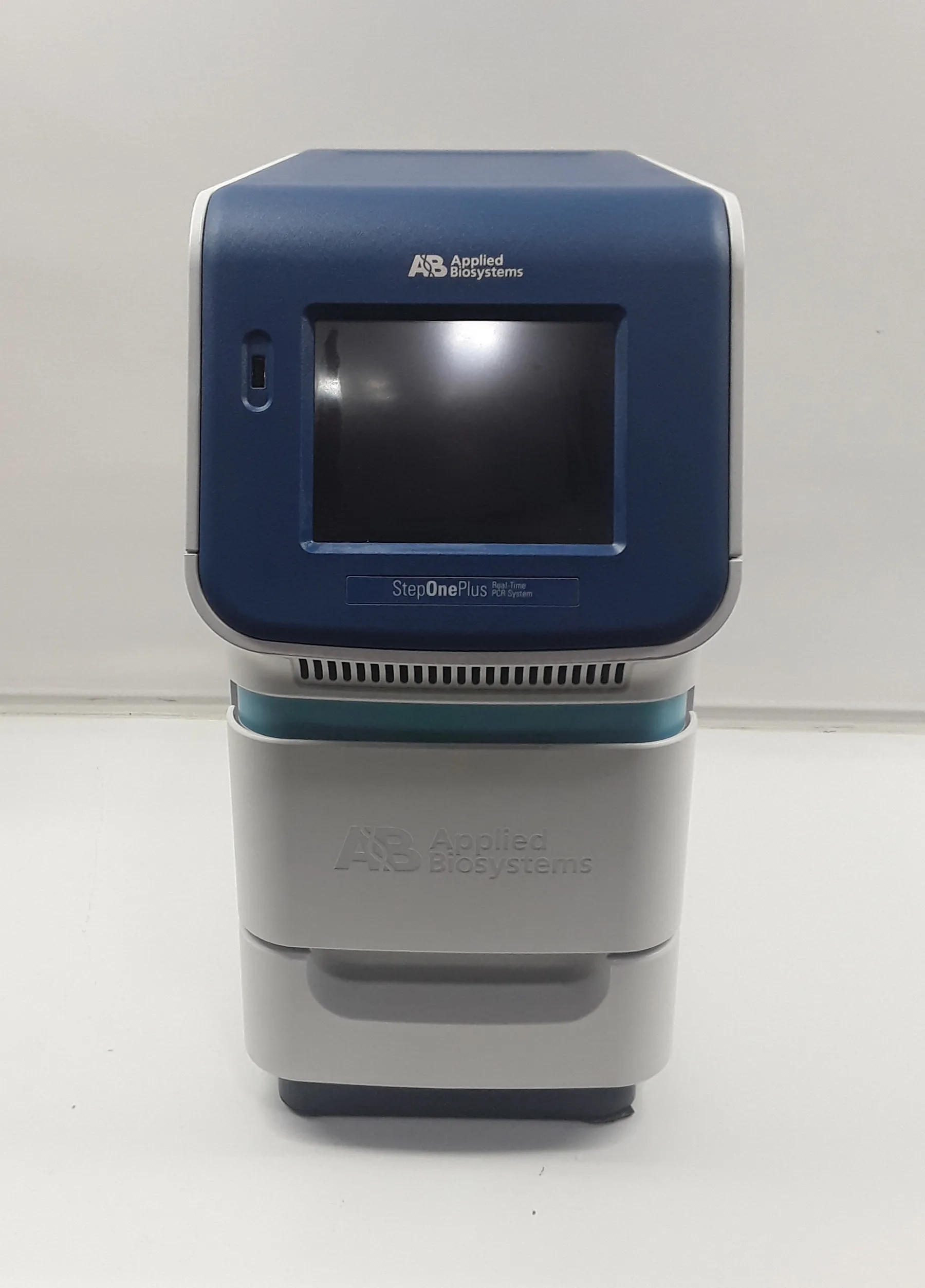 Applied Biosystems Real-Time PCR System 4376592 Model 120V/220V 50Hz/60Hz Lab Equipment