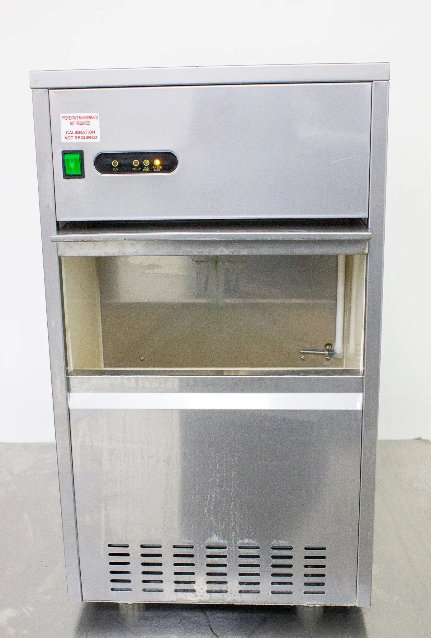 SPT Automatic Flake Ice Maker Model SZB-40 (Storage)