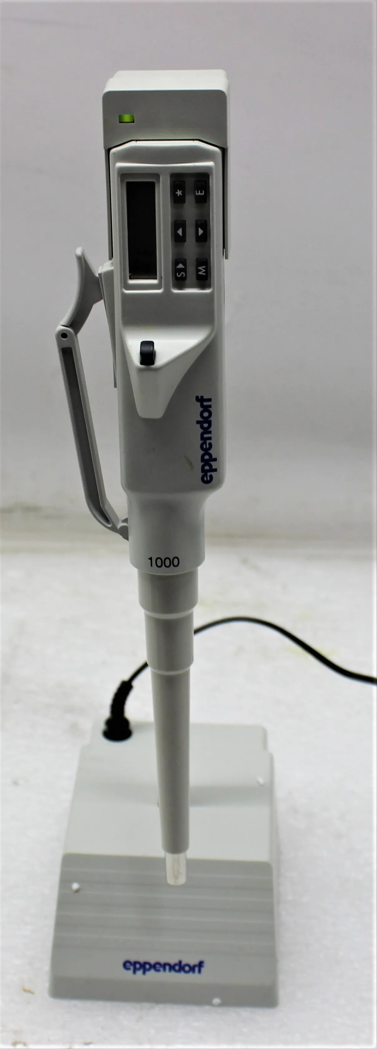 Eppendorf 4850 Electronic Pipettor 50-1000ul, 120V, 60Hz US N85746