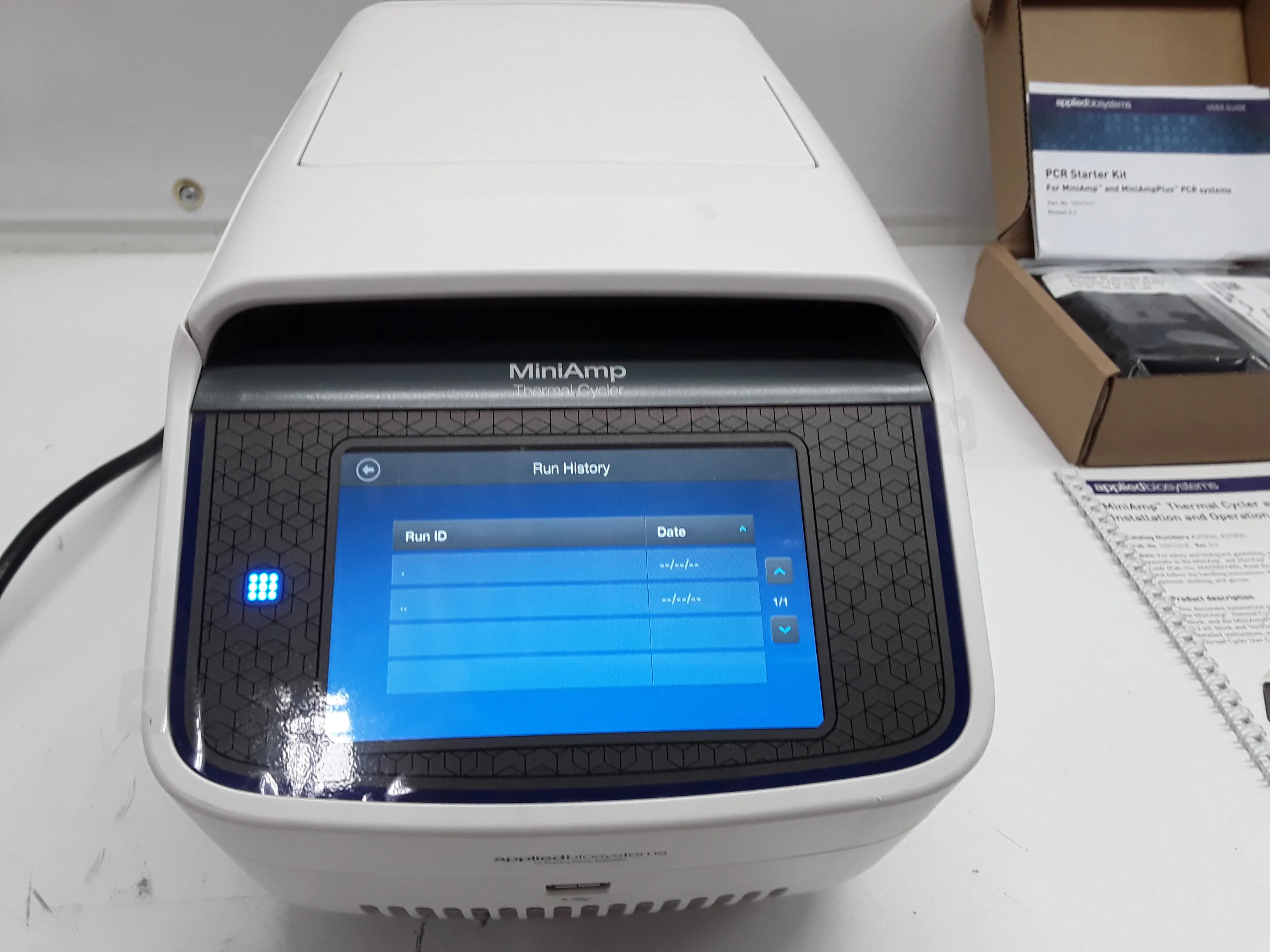 Applied Biosystems MiniAmp Thermal Cycler A37028 PCR Thermal Cycler