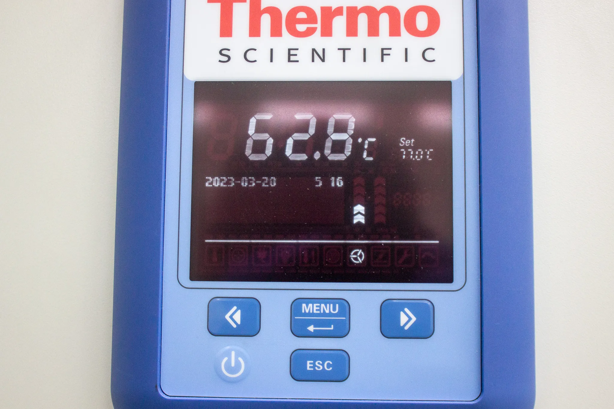 Thermo Scientific Heratherm IMH100 Incubator