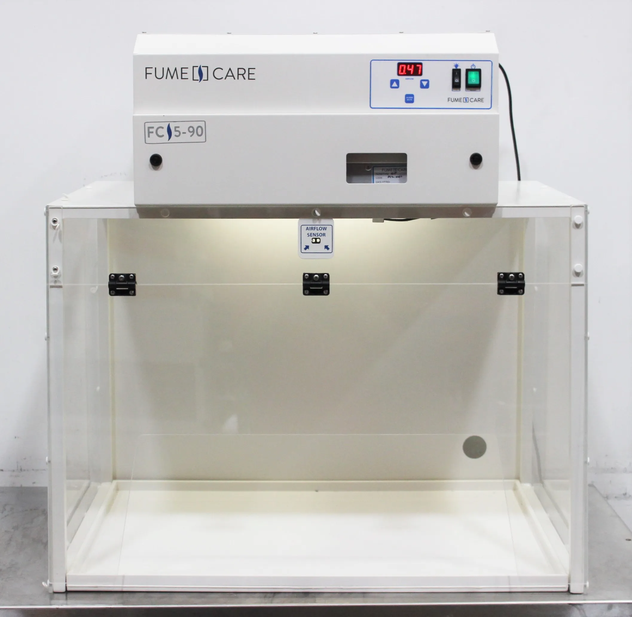 Fume Care FC-5-60.0. Class 2 Benchtop Ductless Fume Hood 120V/220V 50Hz/60Hz Used Lab Equipment