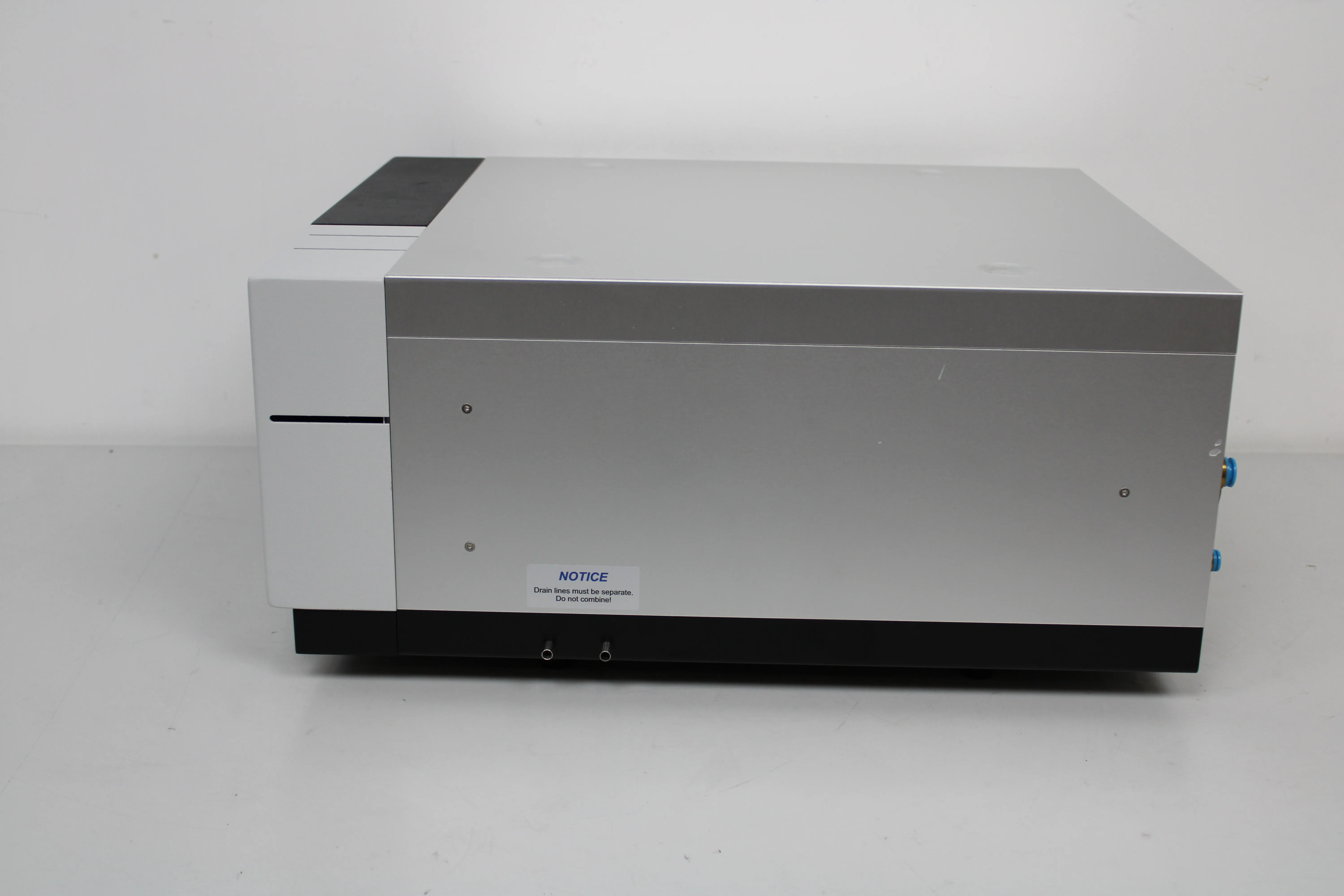 Thermo Scientific Corona Veo RS Detector HPLC / FPLC / GC / CE Used Class 4 - As-Is 120V/220V 50Hz/60Hz 8143297