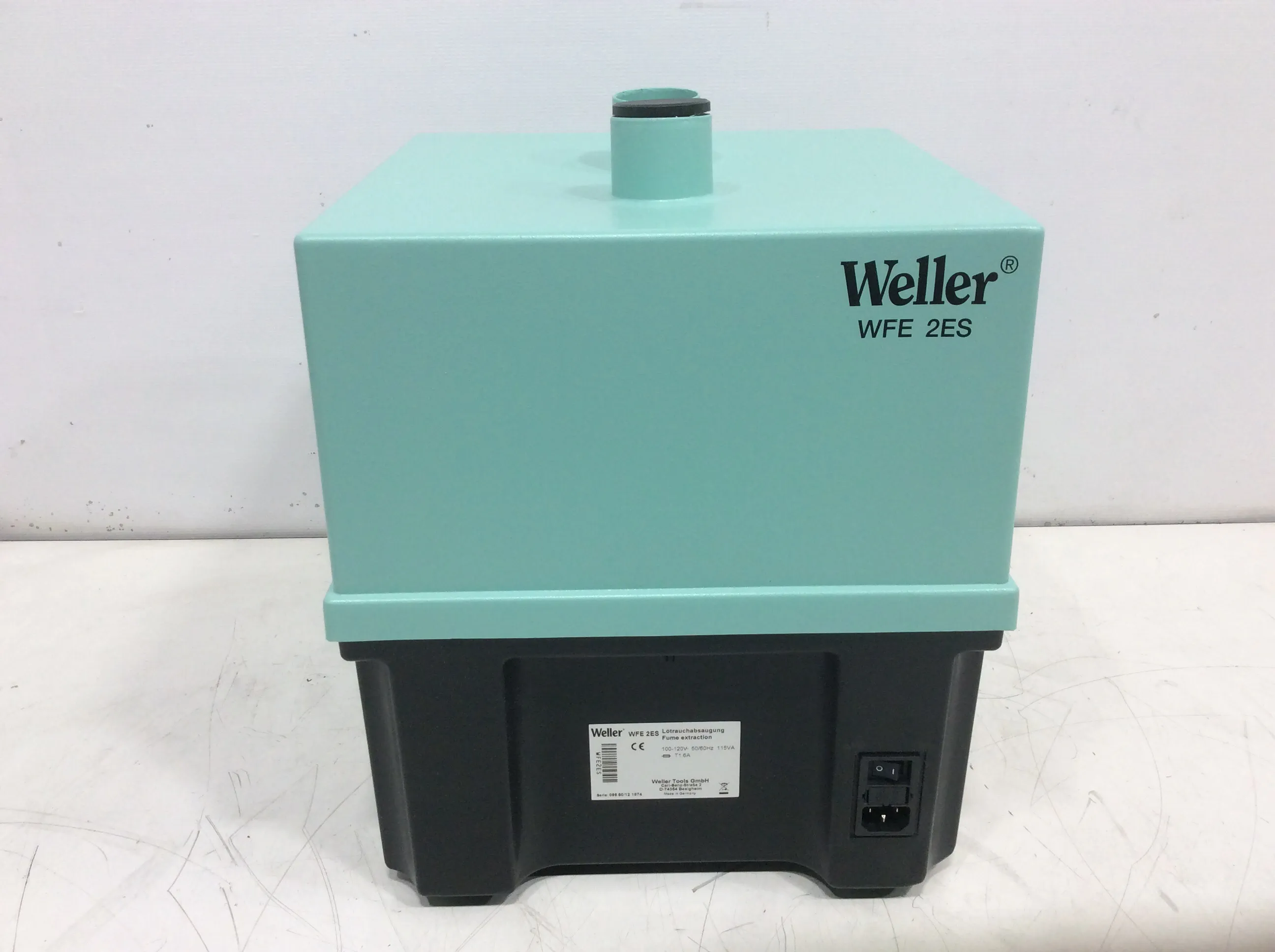 Weller WFE 2ES Fume Extraction System with Economy Volume Fume Extraction Station