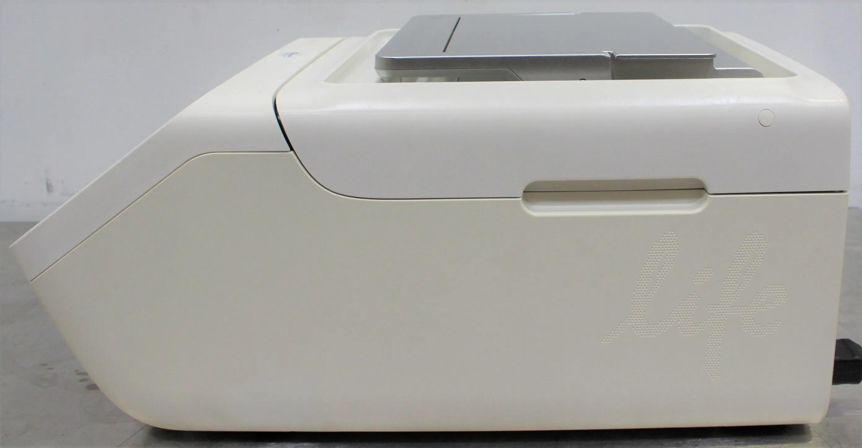 Applied Biosystems 4483636R ProFlex 2 x 384-well PCR System