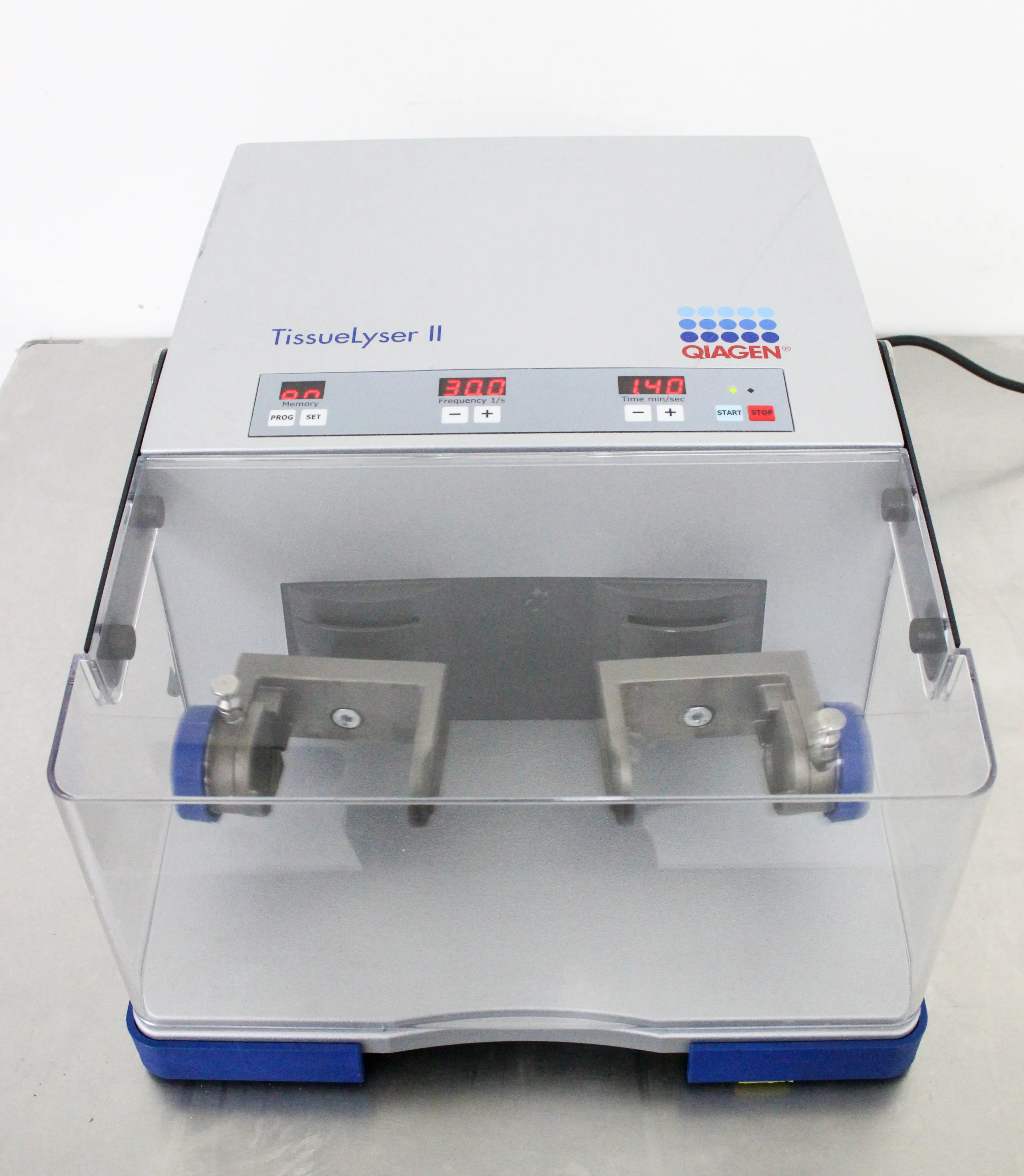 Qiagen TissueLyser II Laboratory Tissue Processor Homogenizer Disruptor