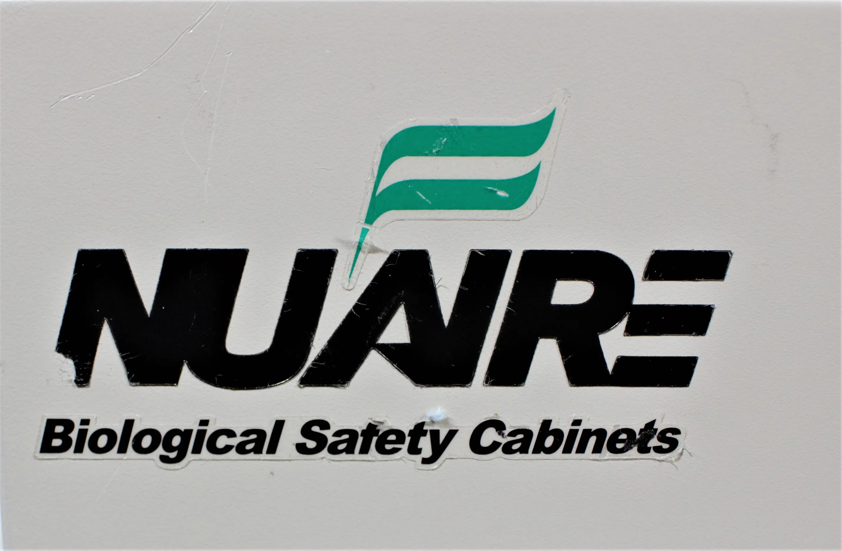 NuAire NU 425 Class II Type A2 Biosafety Cabinet Benchtop