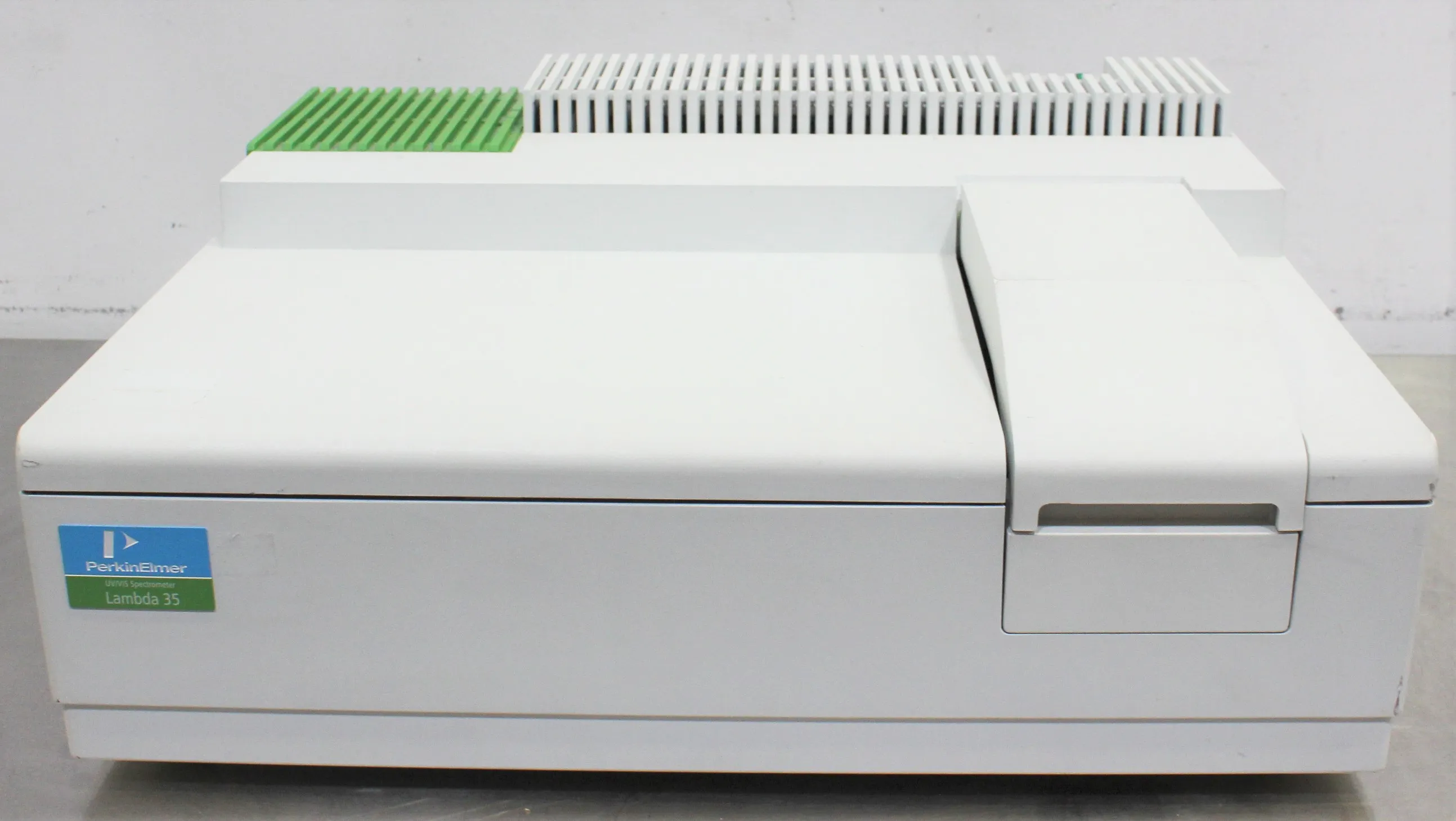 Perkin Elmer Lambda 35 UV-Visible Spectrophotometer