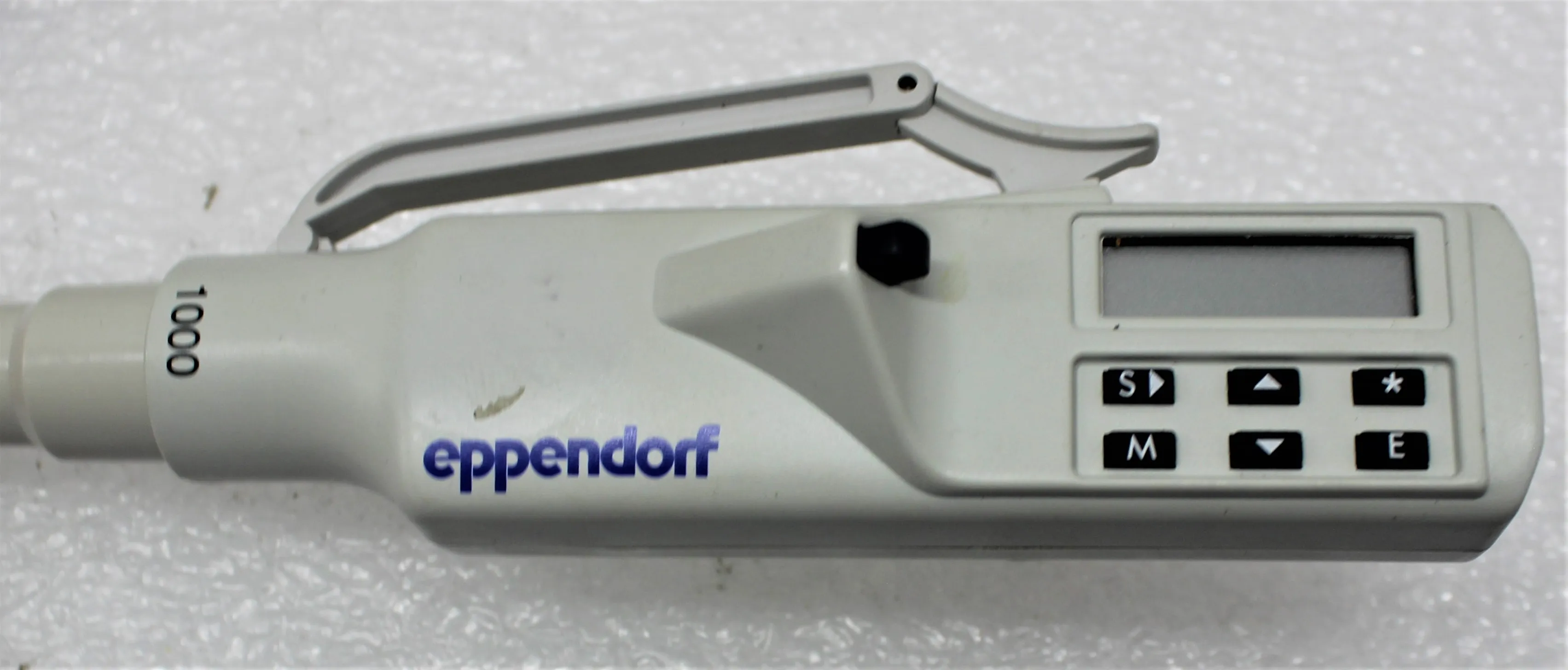 Eppendorf 4850 Electronic Pipettor 50-1000ul, 120V, 60Hz US N85746