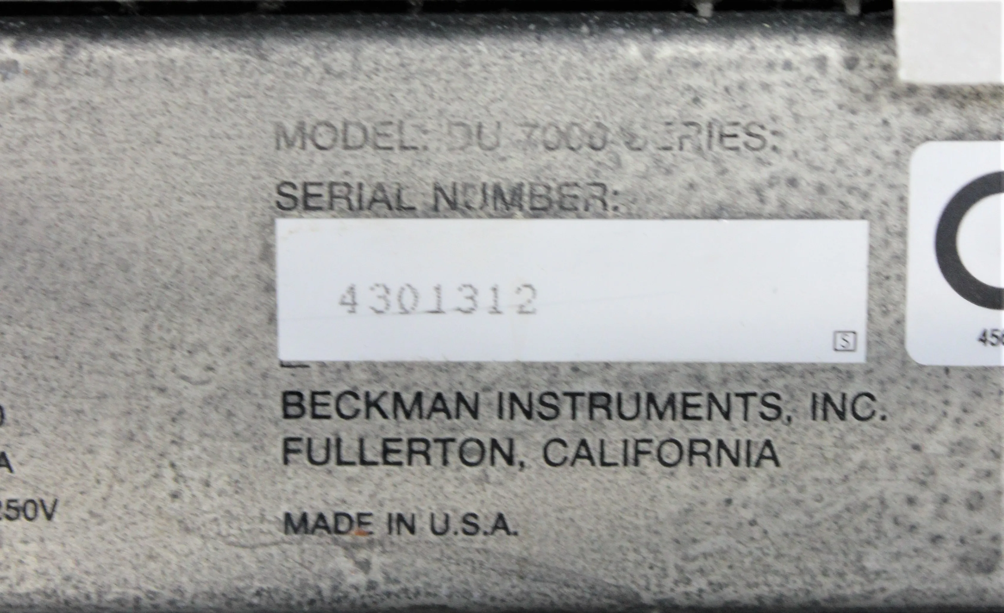 Beckman DU 7000 Series Spectrophotometer with Temperature Controller