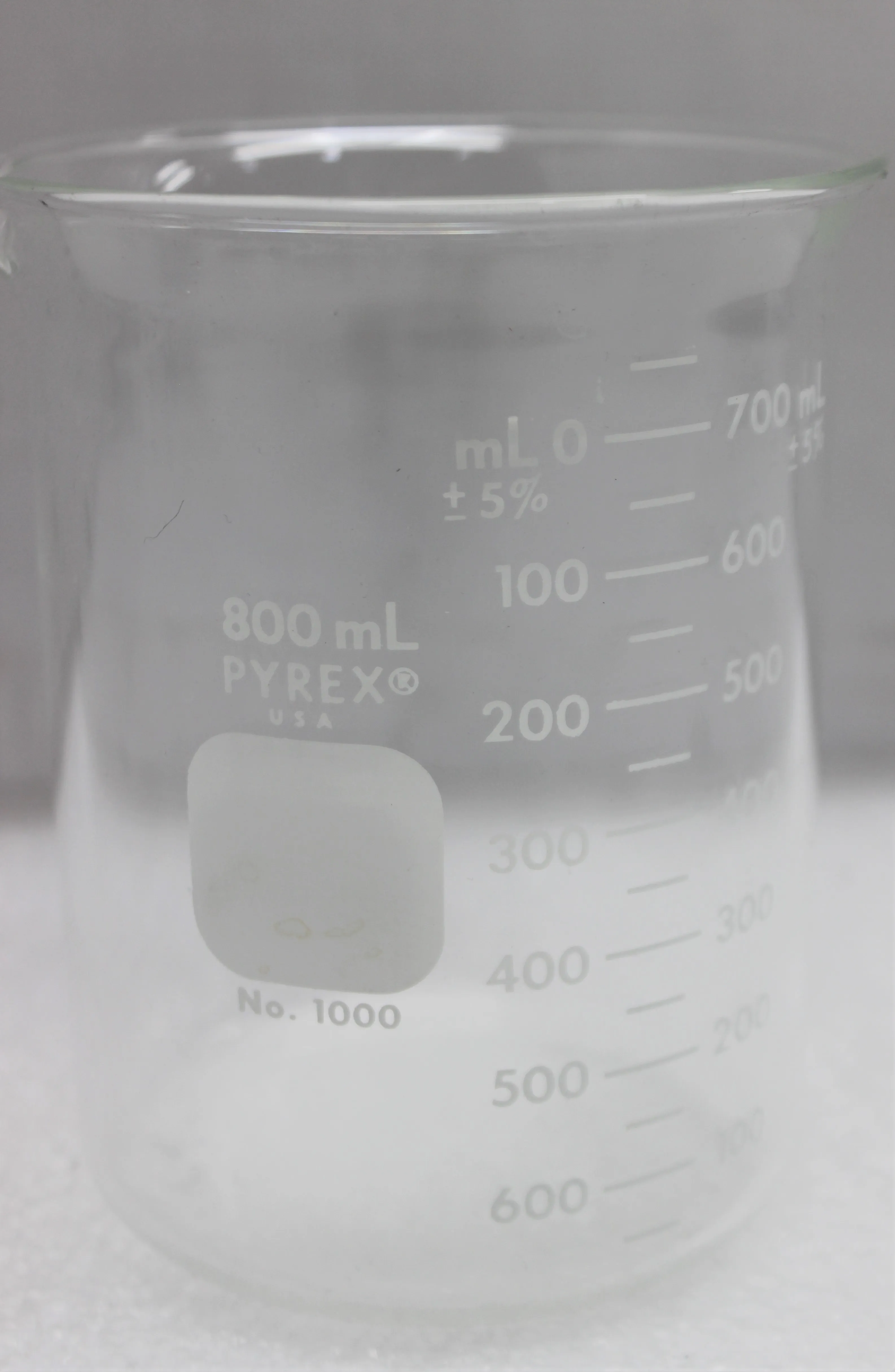 Pyrex 1000-800mL Glass Beaker with Spout