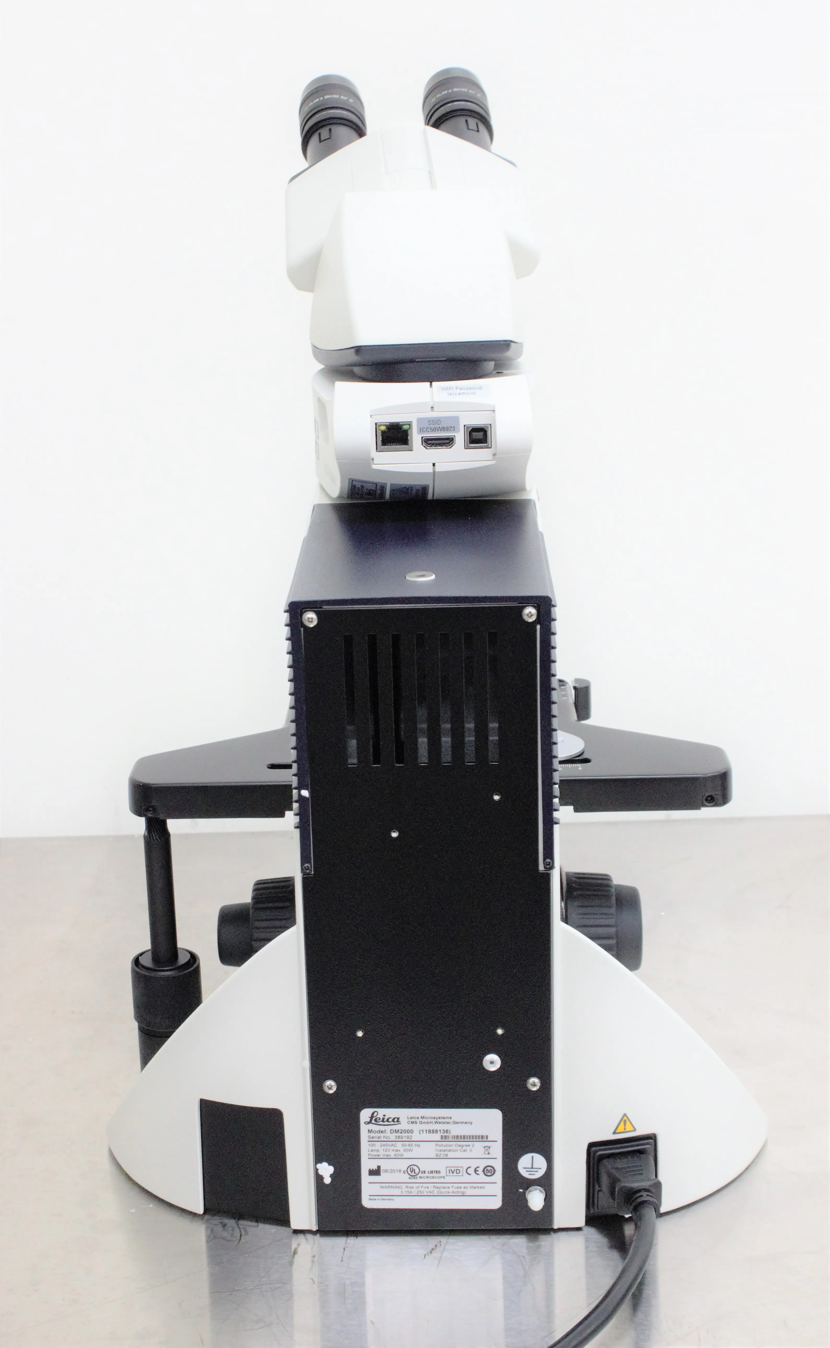 Leica DM2000 Microscope with ICC50W Camera