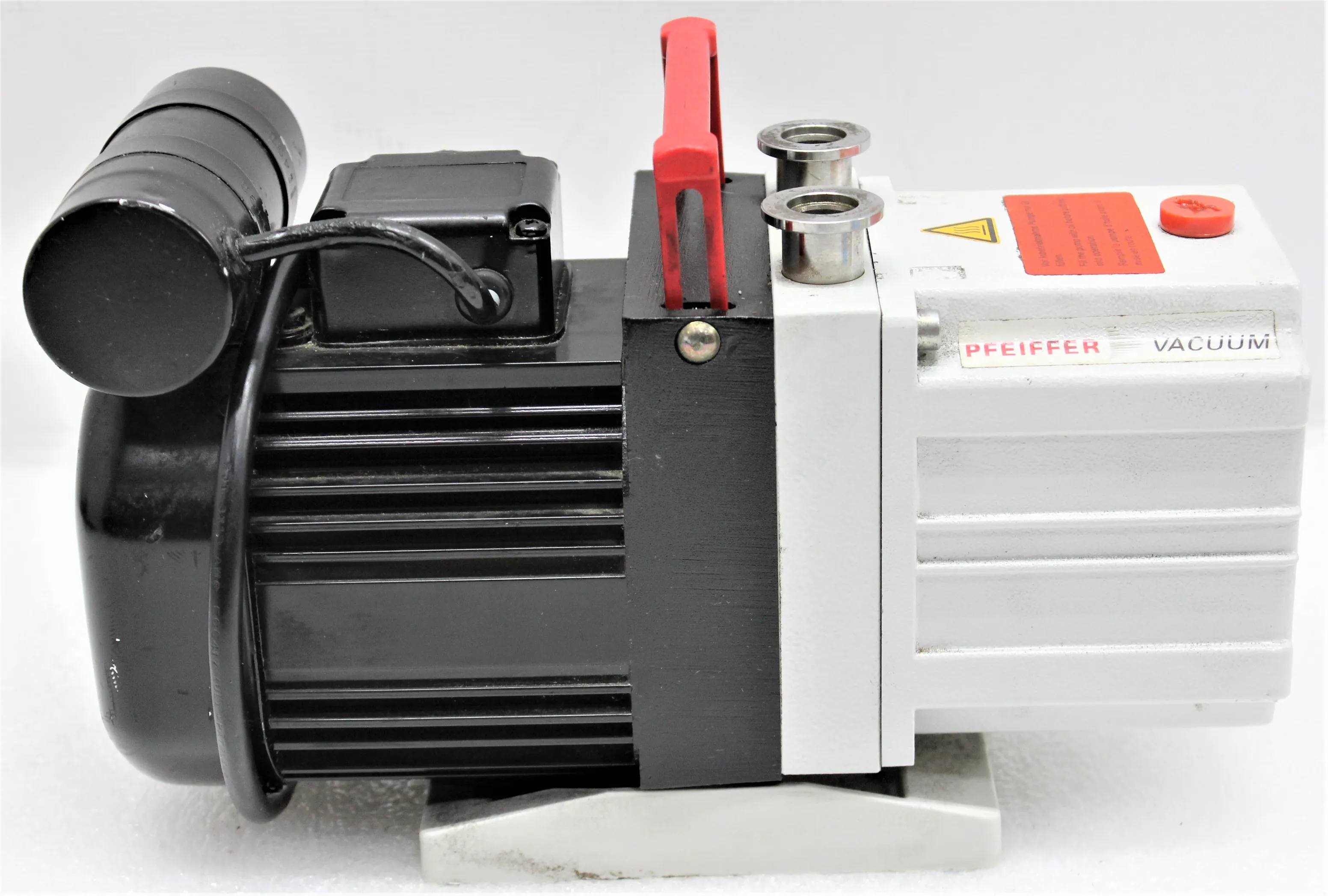 Pfeiffer DUO 2.5 Rotary Vane Vacuum Pump