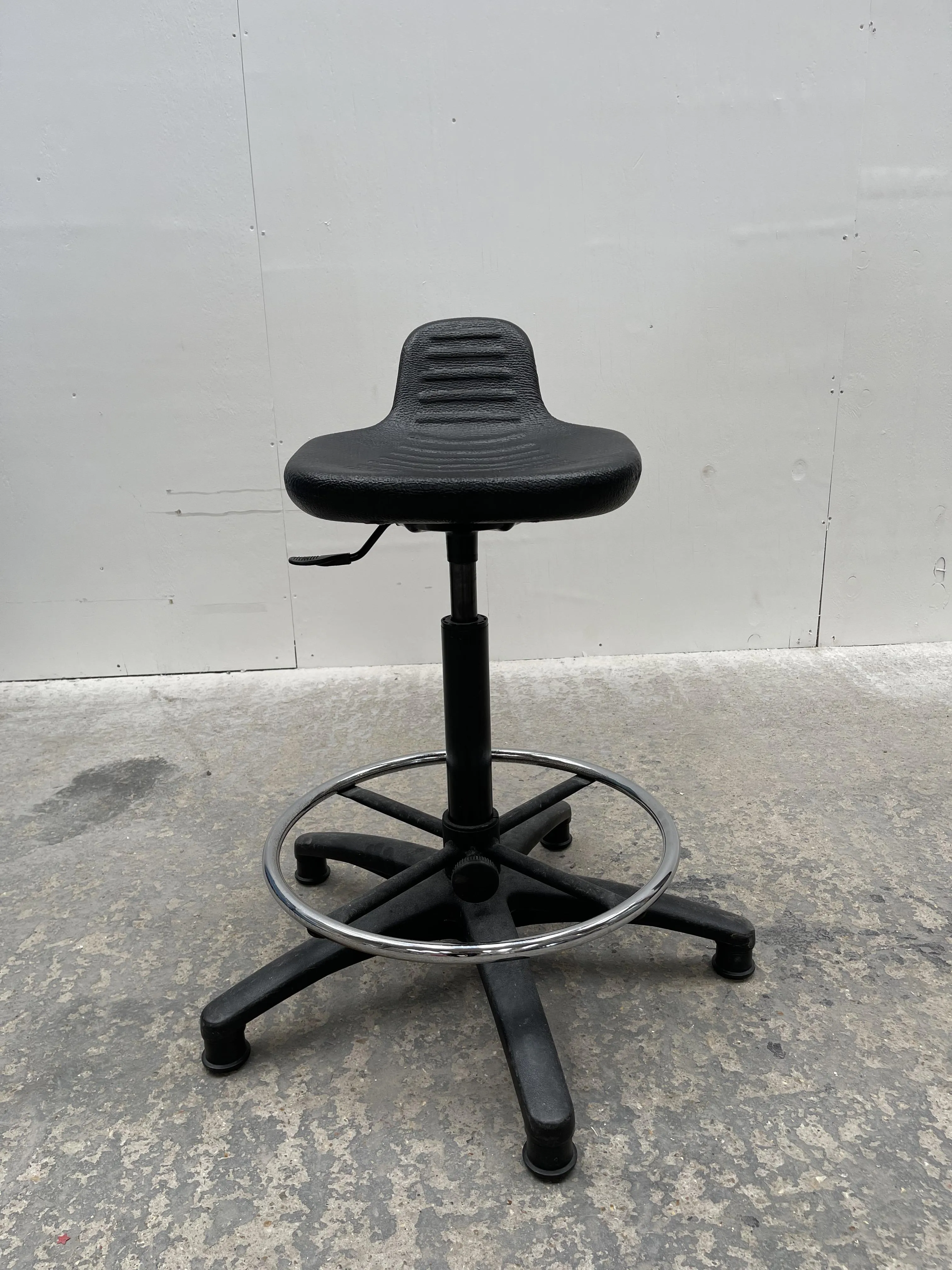 Used Laboratory Stool 8004166