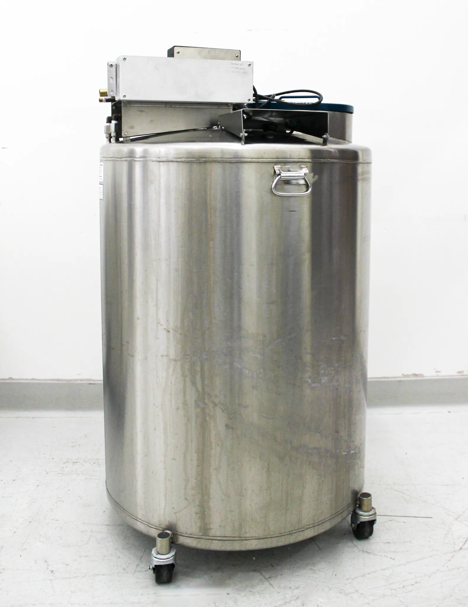 MVE XLC 810HE Cryogenics Liquid Nitrogen Storage System with TEC 3000