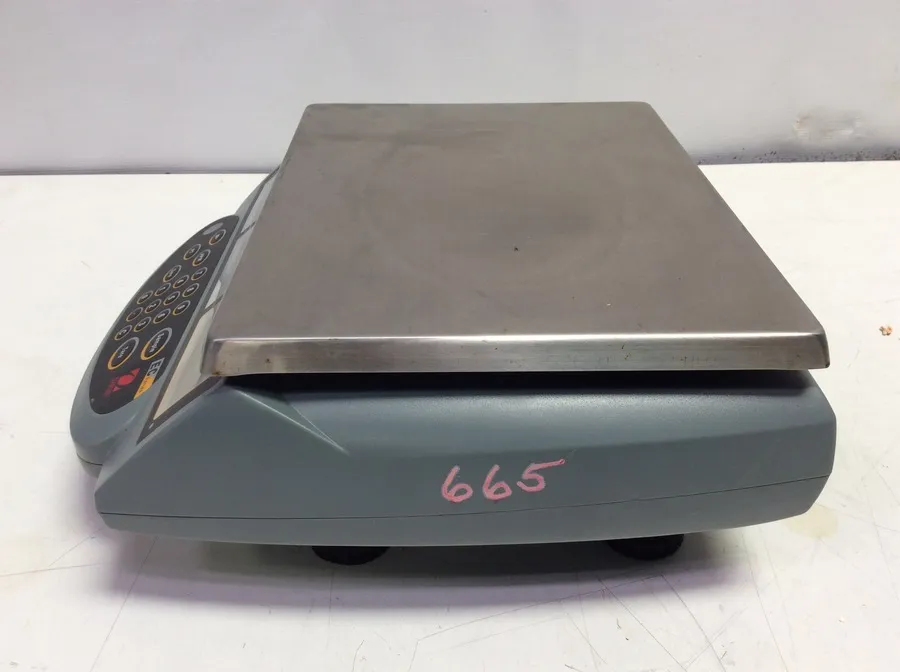 Ohaus EC6 Compact Digital Counting Scale - Used