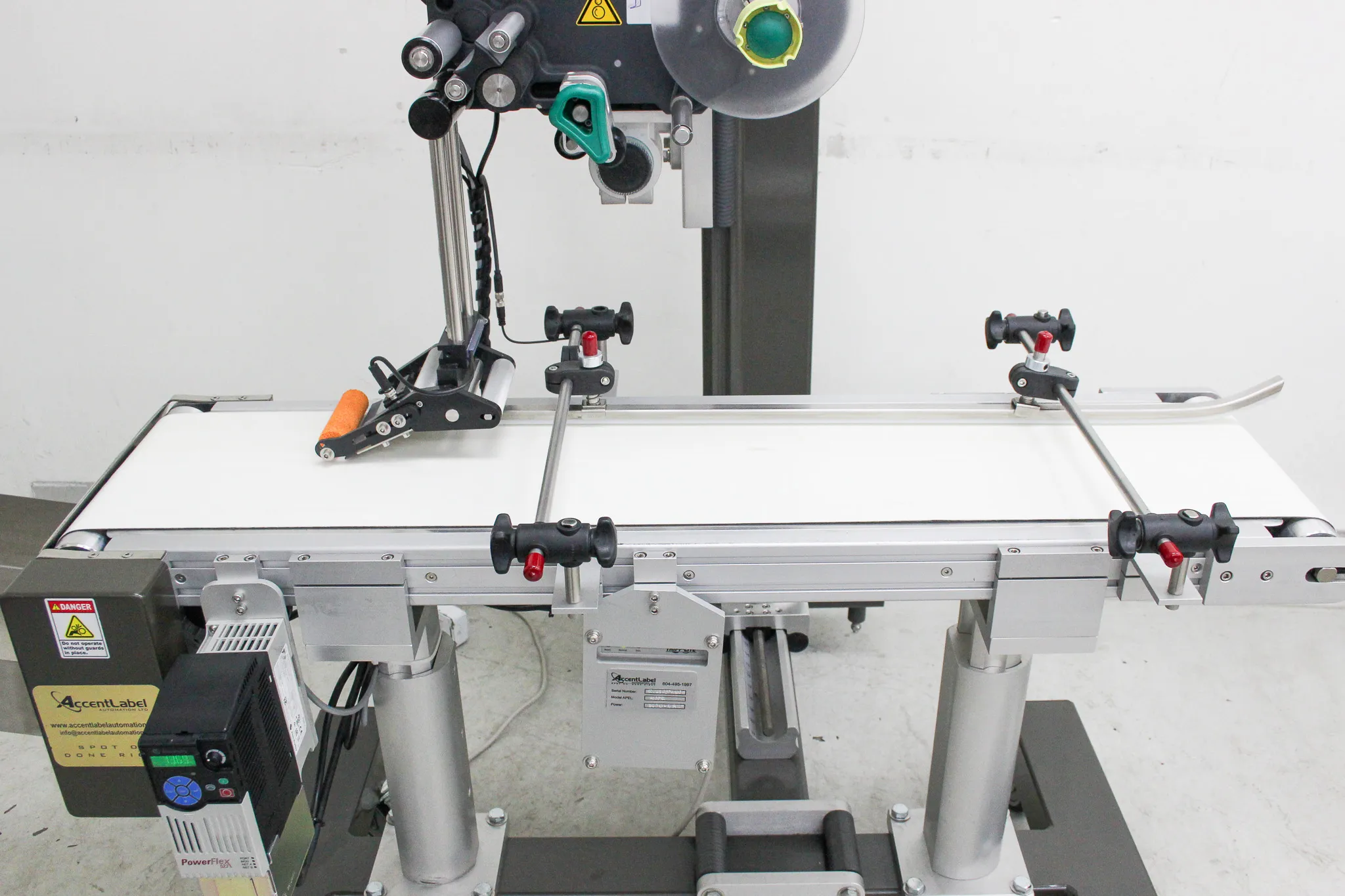 AccentLabel Automation Fully Automatic Top Label Applicator APEL40PL