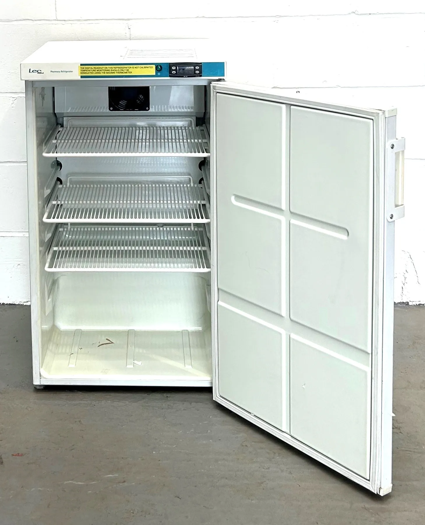 LEC Medical Pharmacy Under Bench Fridge PE502