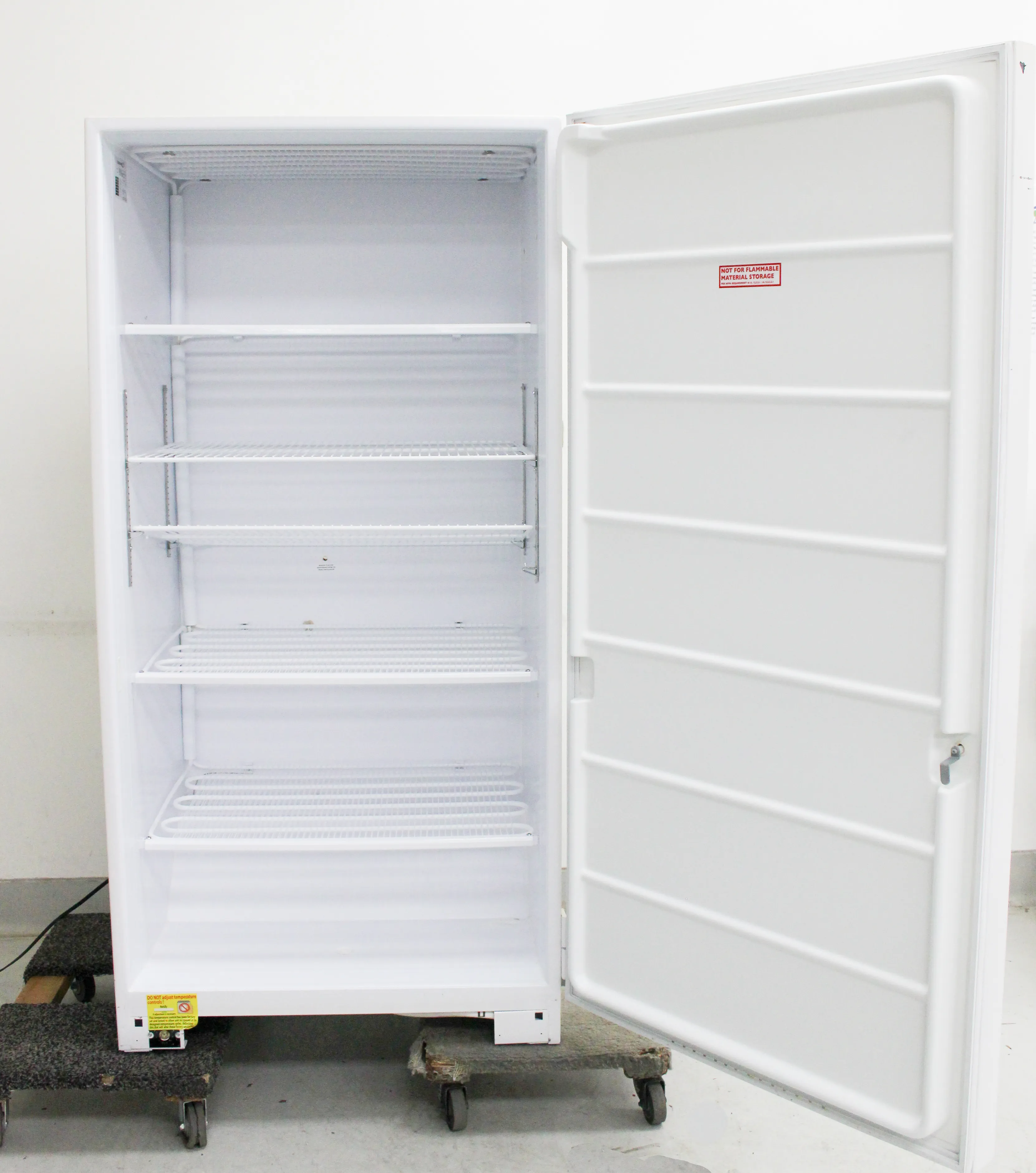 VWR General Purpose Upright -20c Freezer Model SCBMF-3020