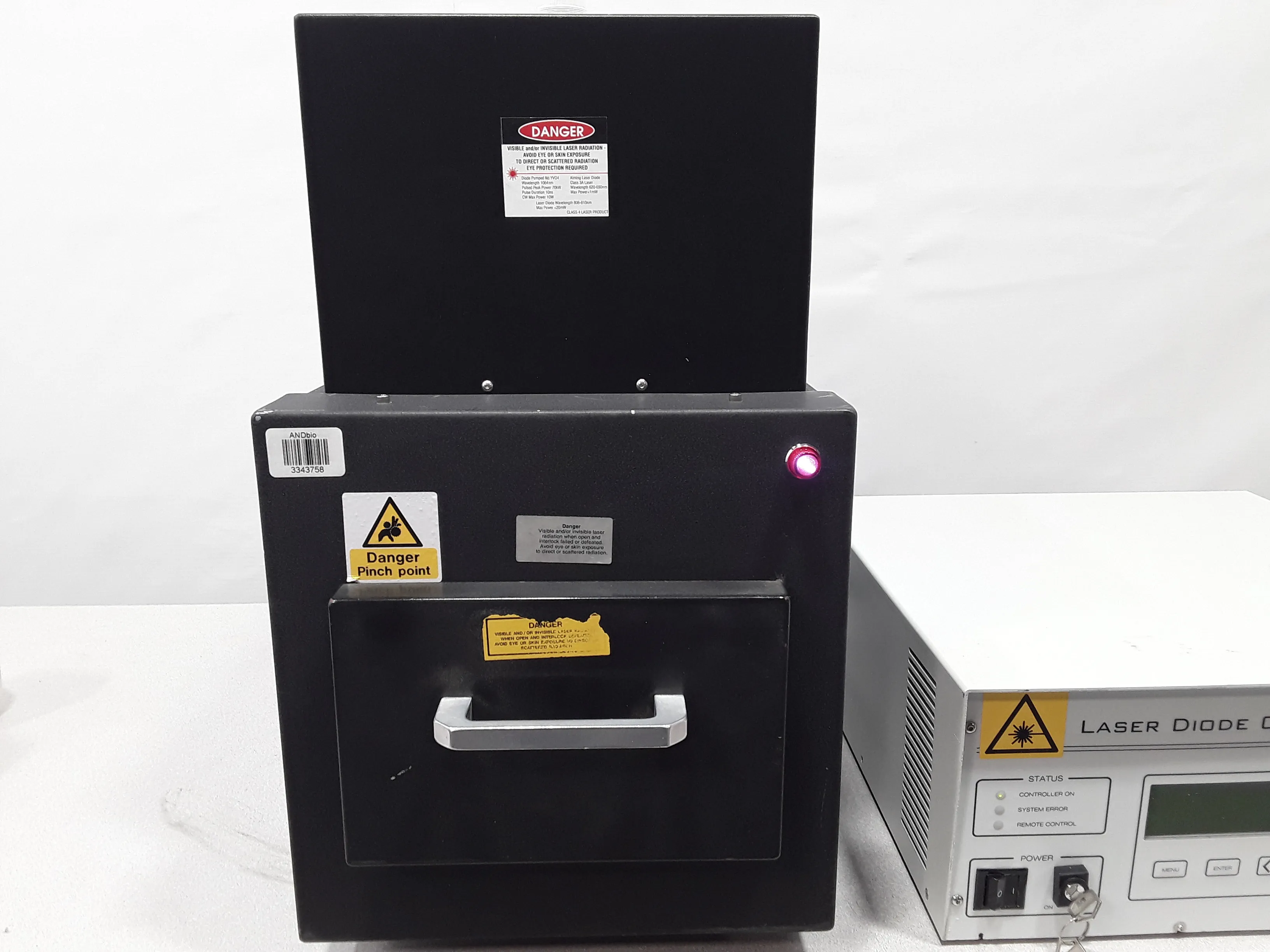 RMI Laser Division LE-100SB Laser Diode System with Controller F-00307QS