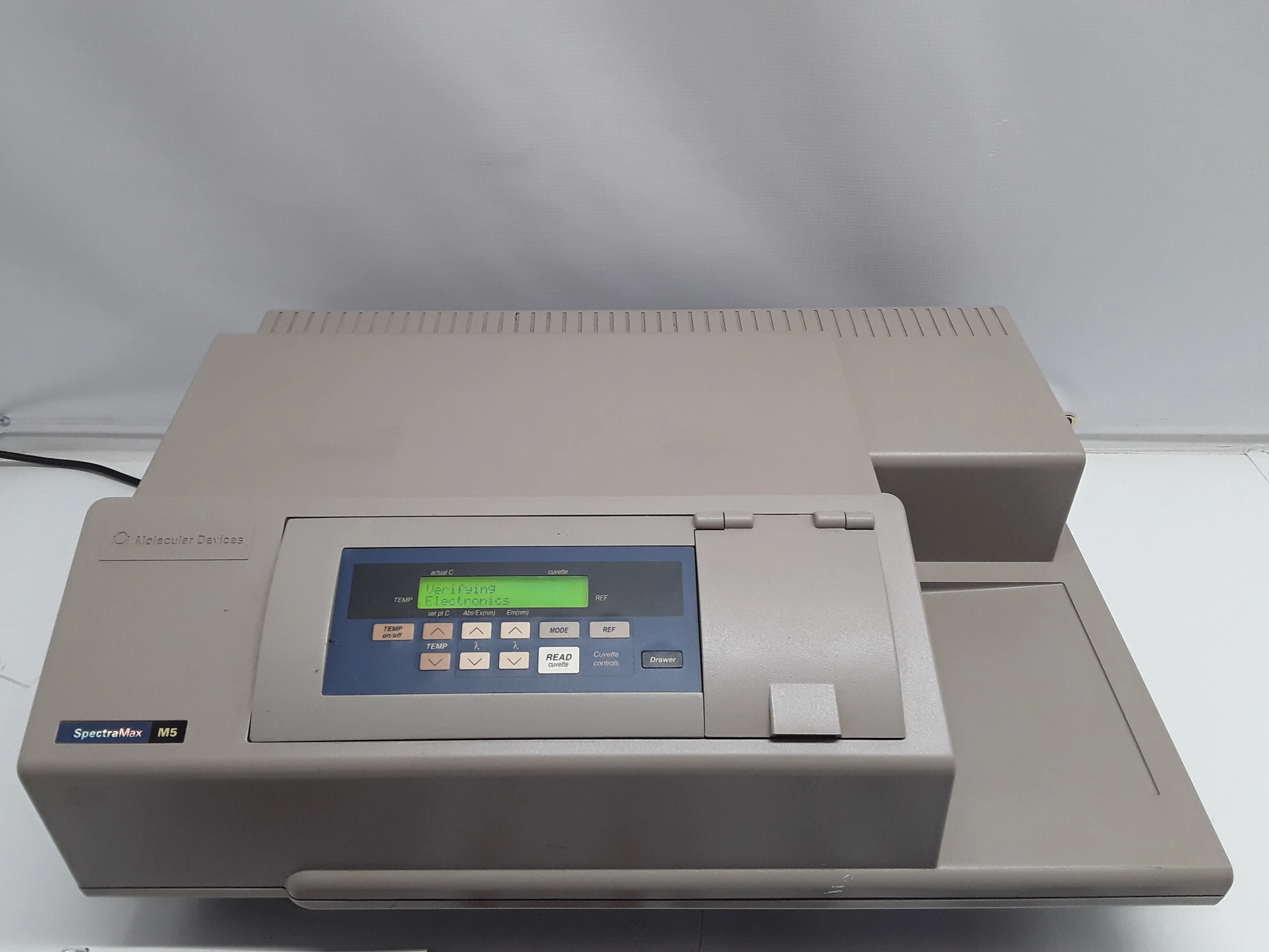 Molecular Devices SpectraMax M5 Multi-Mode Microplate Reader