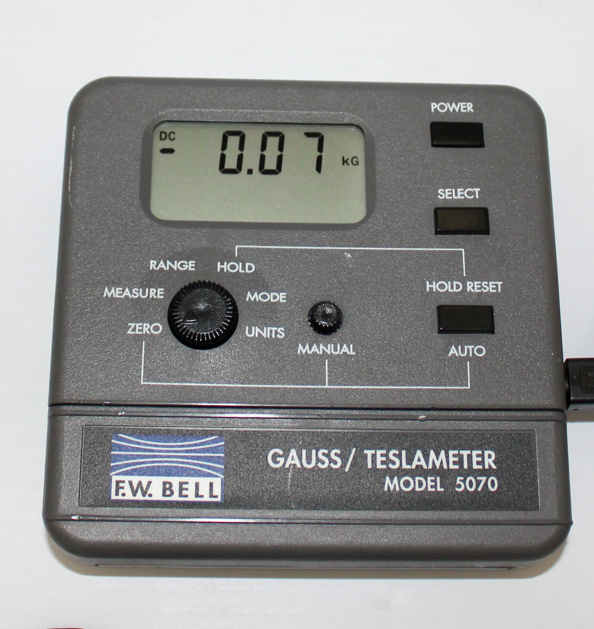 F.W. Bell Gauss Tesla Meter Model: 5070 with Two 4" Transverse Probe and Zero Gauss Chamber