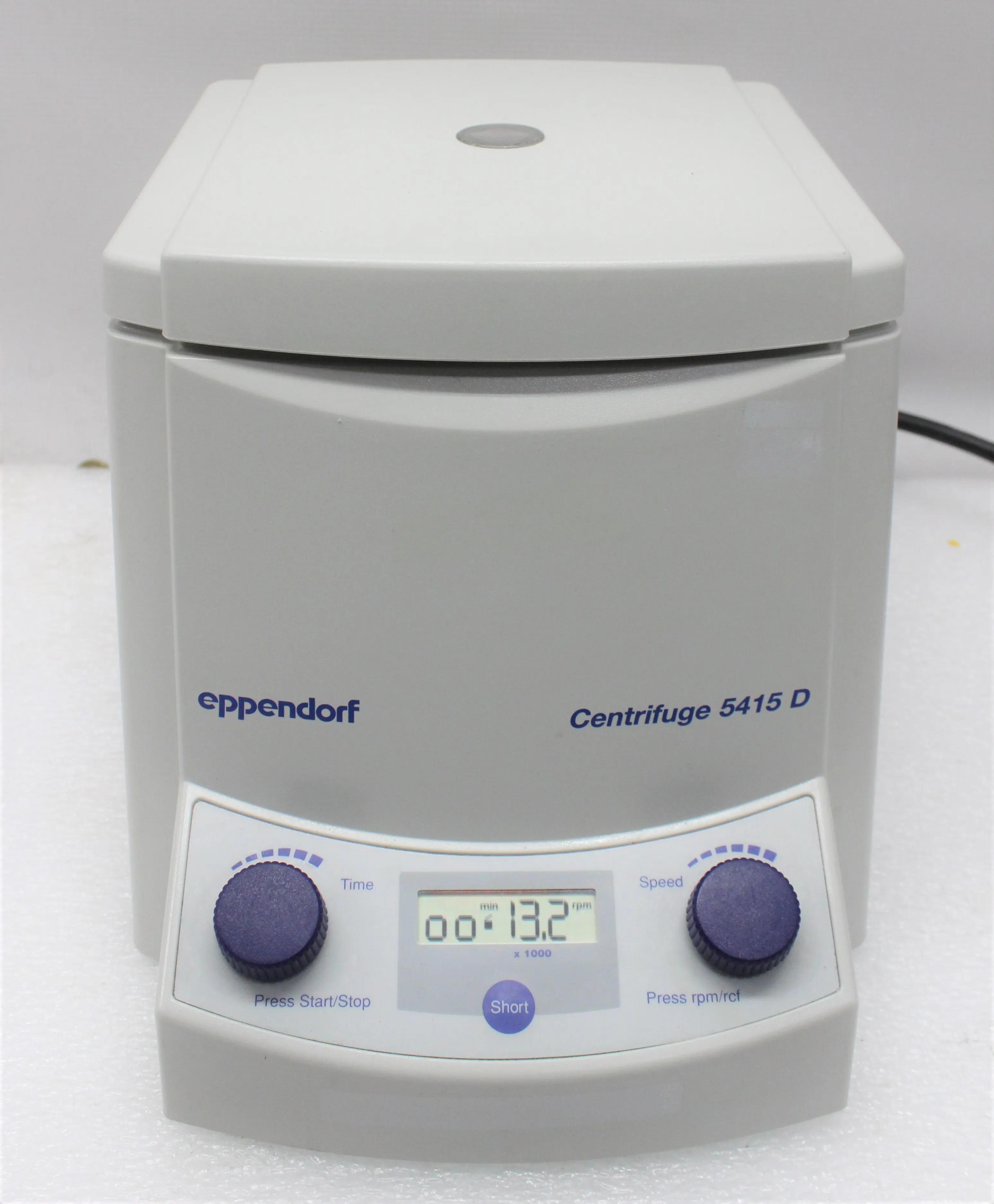 Eppendorf Centrifuge 5415 D Digital Tabletop Microfuge - Used